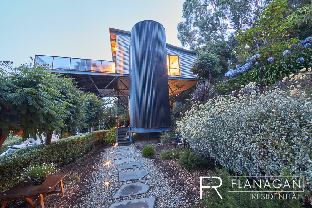 Flanagan Residential | Rae Smith | Paul Flanagan | Property Sales | West Launceston
