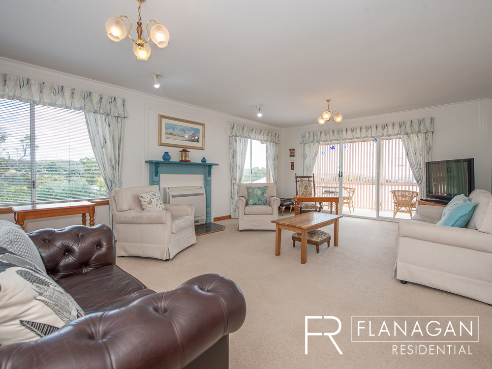For Sale | Flanagan Residential | Paul Flanagan | Rae Smith | Riverside