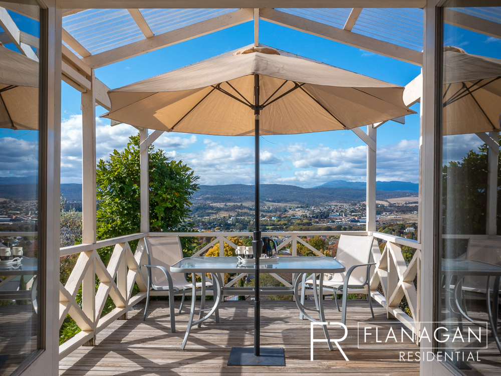Flanagan Residential | For Sale | Newstead | Rae Smith