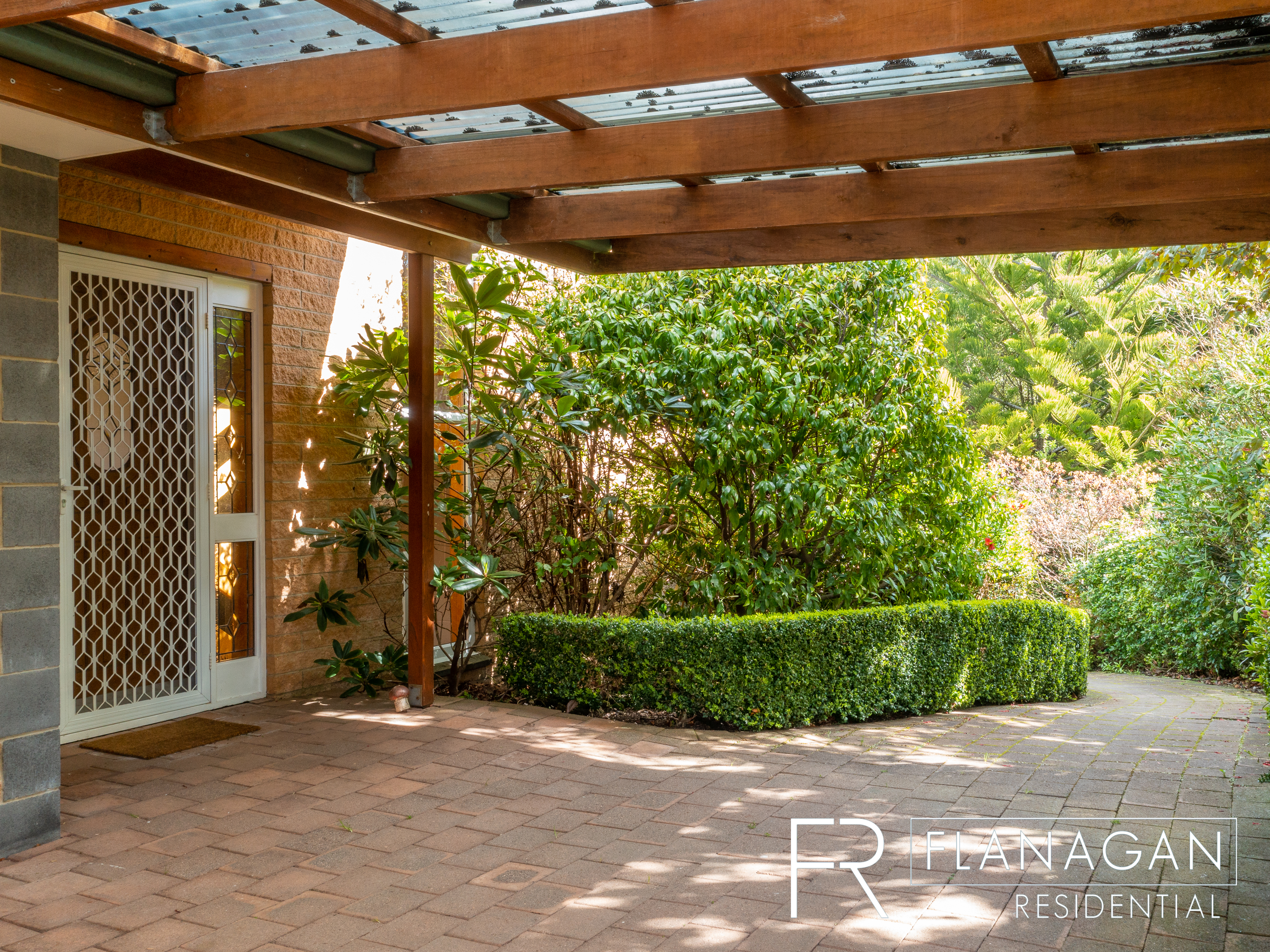 For Sale | Rae Smith | Flanagan Residential | Grindelwald