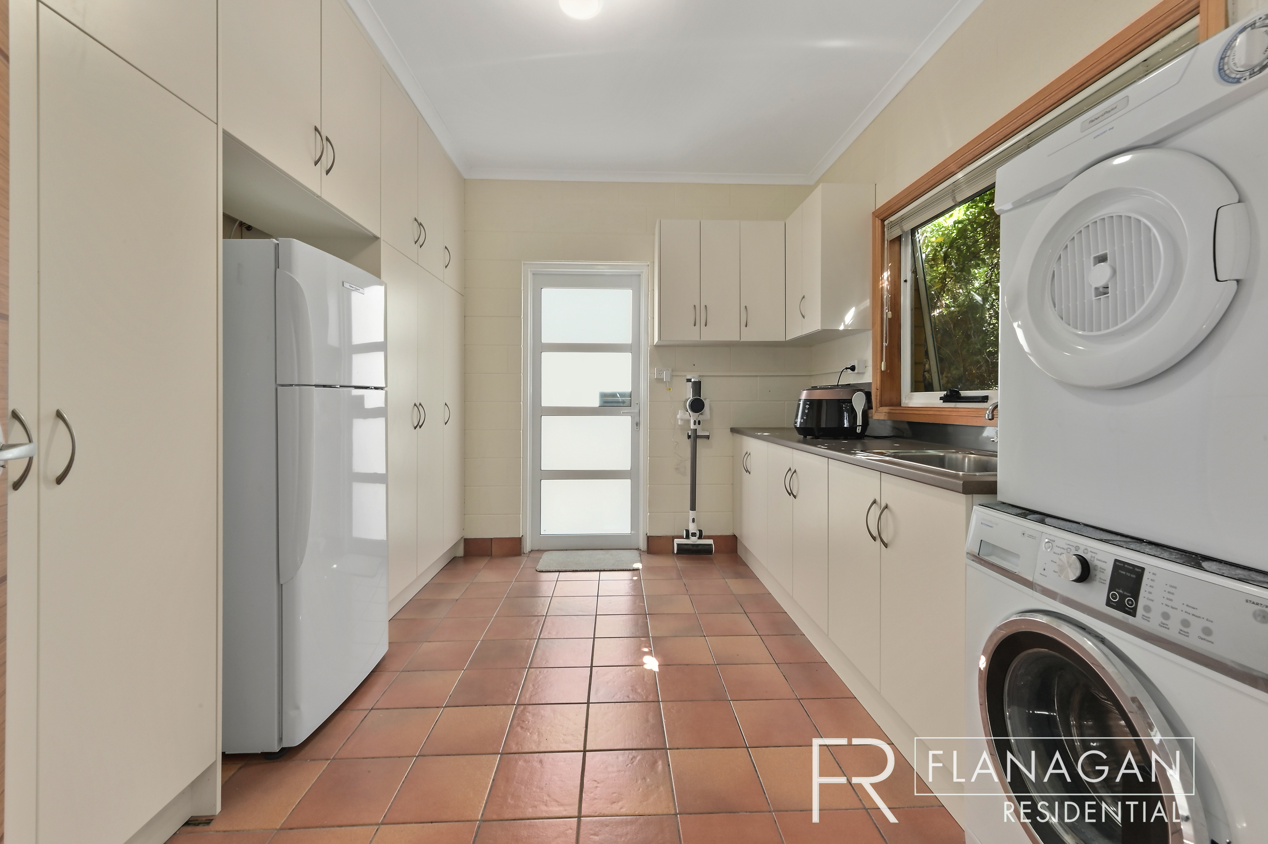 For Sale | Rae Smith | Flanagan Residential | Grindelwald