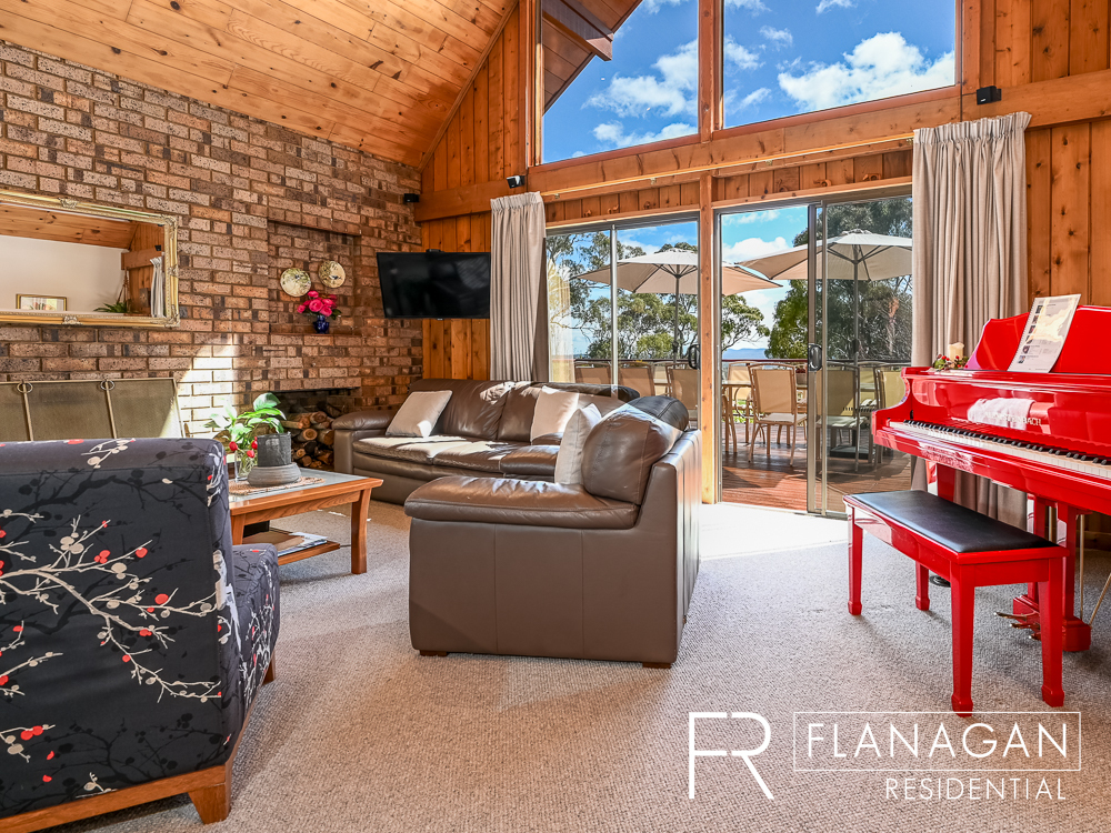 For Sale | Paul Flanagan | Riverside | Flanagan Residential
