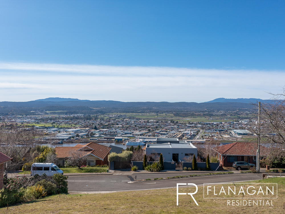 Flanagan Residential | For Sale | Trevallyn | Paul Flanagan
