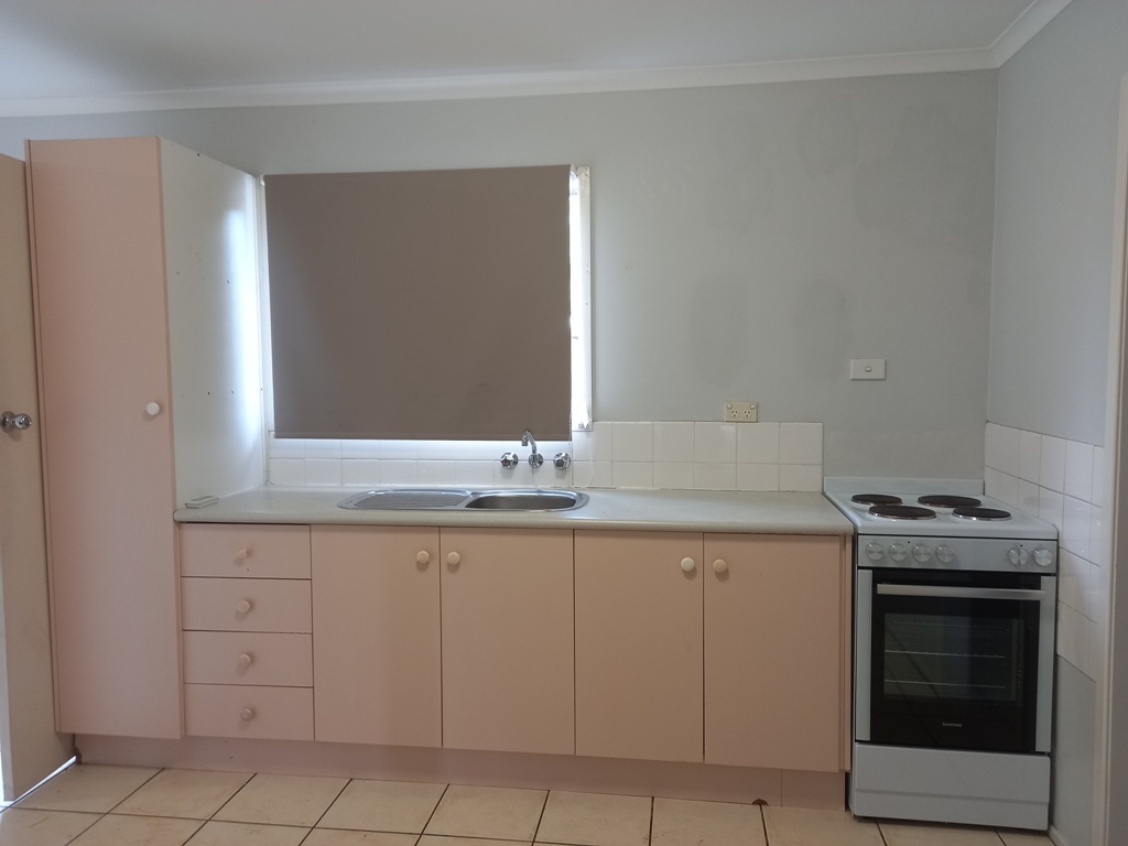 Gladstone Real Estate Partly Furnished Townhouse