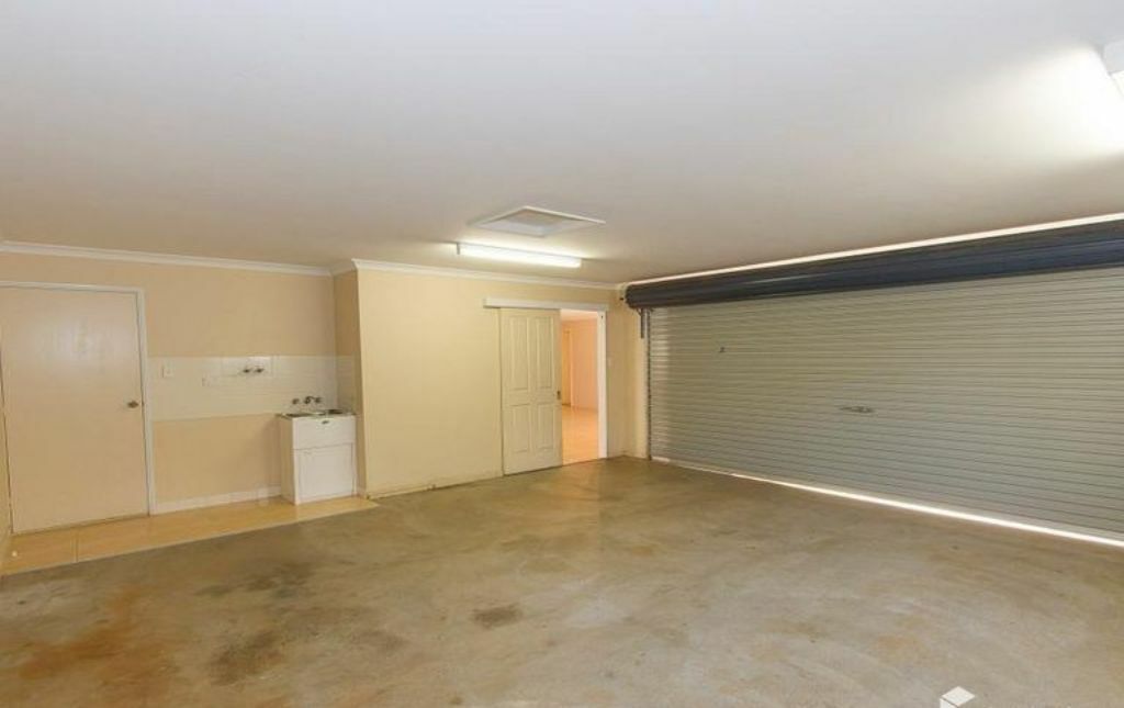 Gladstone Real Estate 3 Bedroom Duplex in Clinton