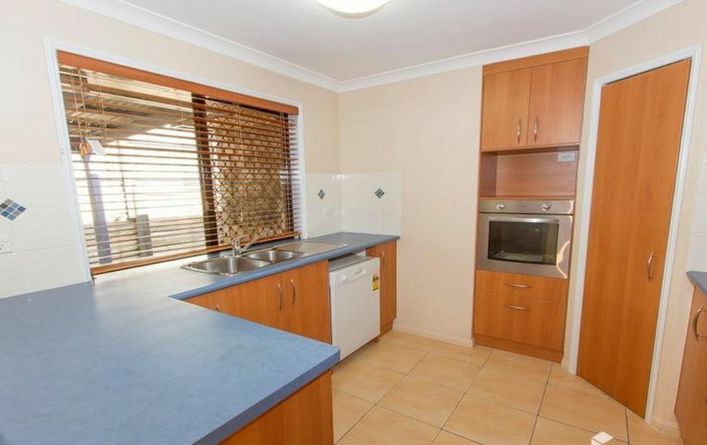 Gladstone Real Estate 3 Bedroom Duplex in Clinton