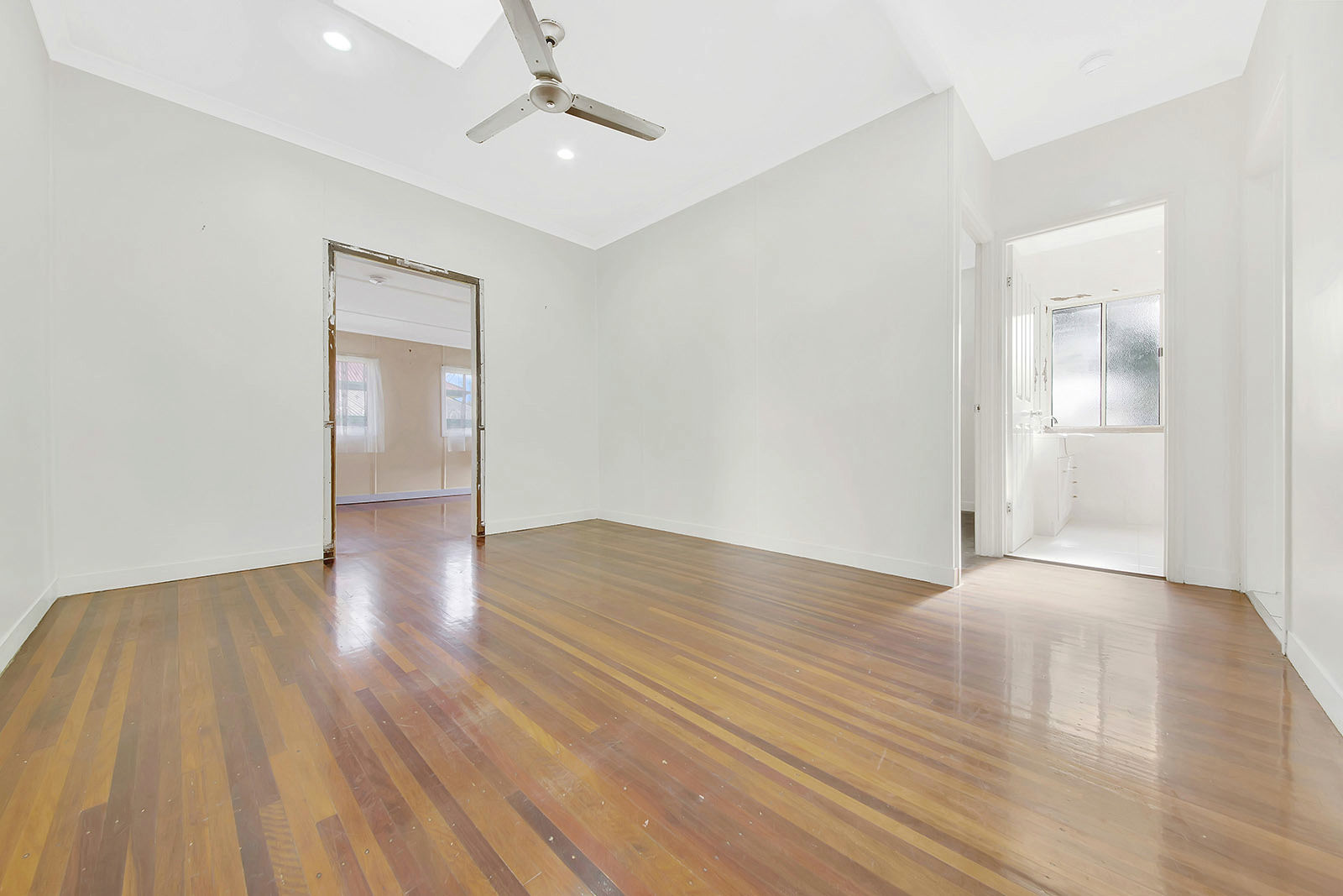 Gladstone Real Estate IDEAL RENOVATOR FOR SALE BY AUCTION