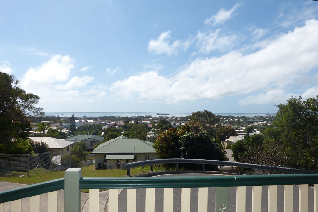 Gladstone Real Estate THE VIEW IS AMAZING