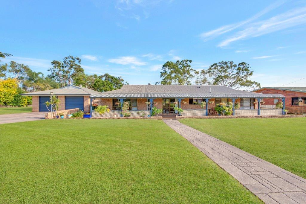 Gladstone Real Estate RoomforEverything!!!!