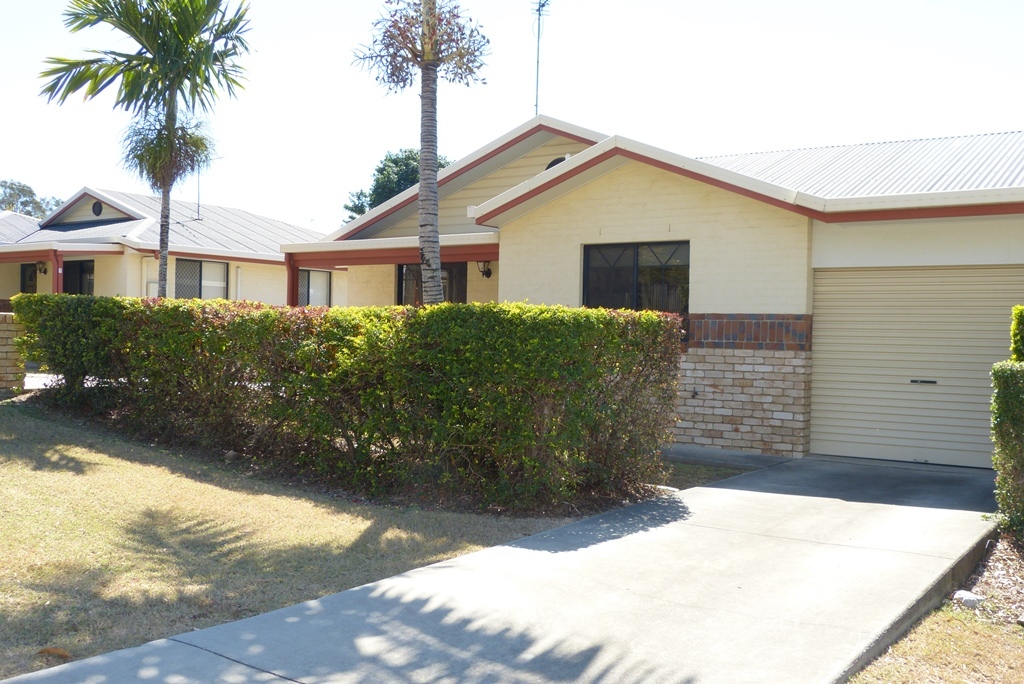 Gladstone Real Estate Furnished 3 bedroom duplex in CBD