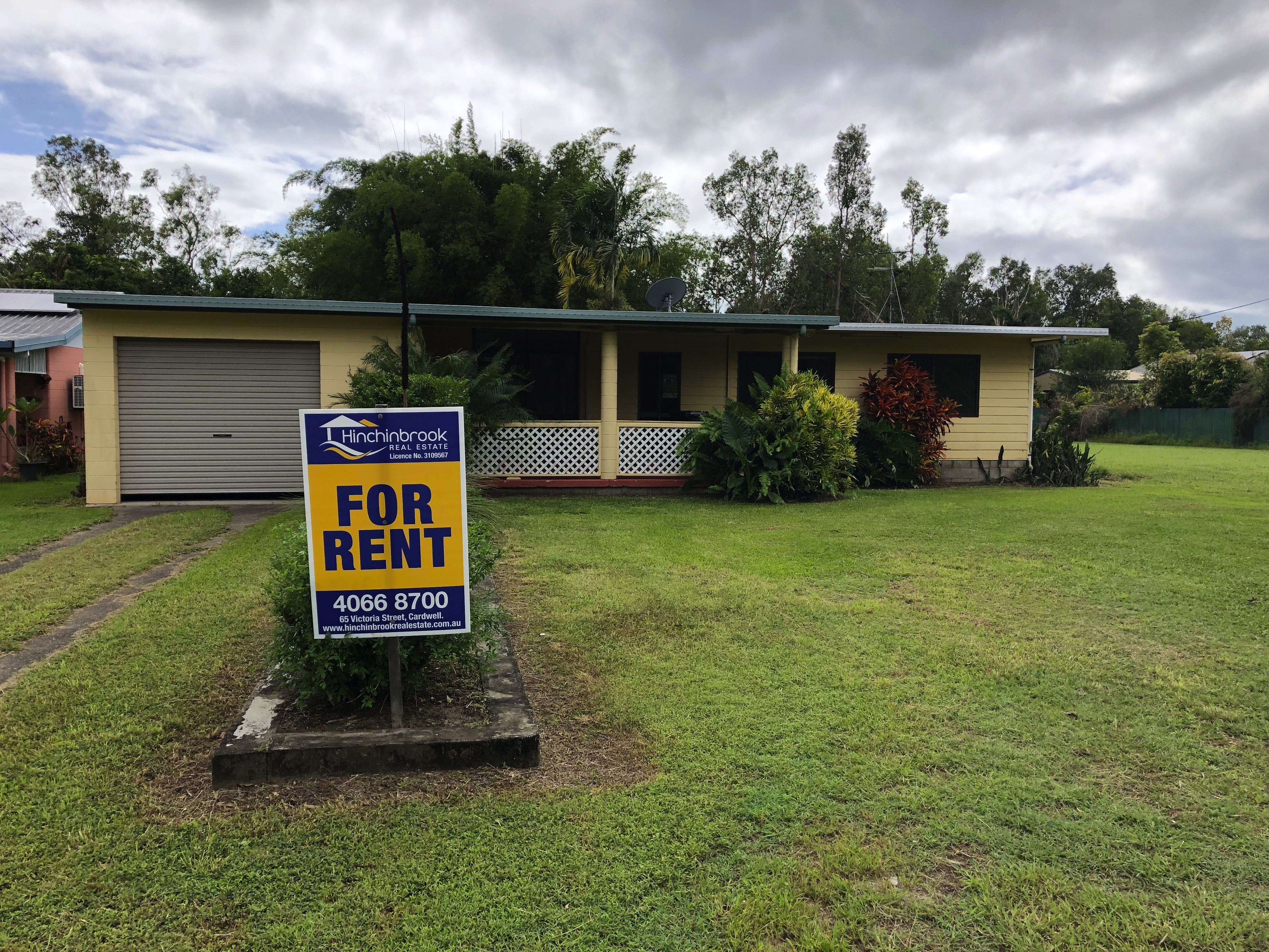 Hinchinbrook Real Estate House Three bedroom, air conditioned