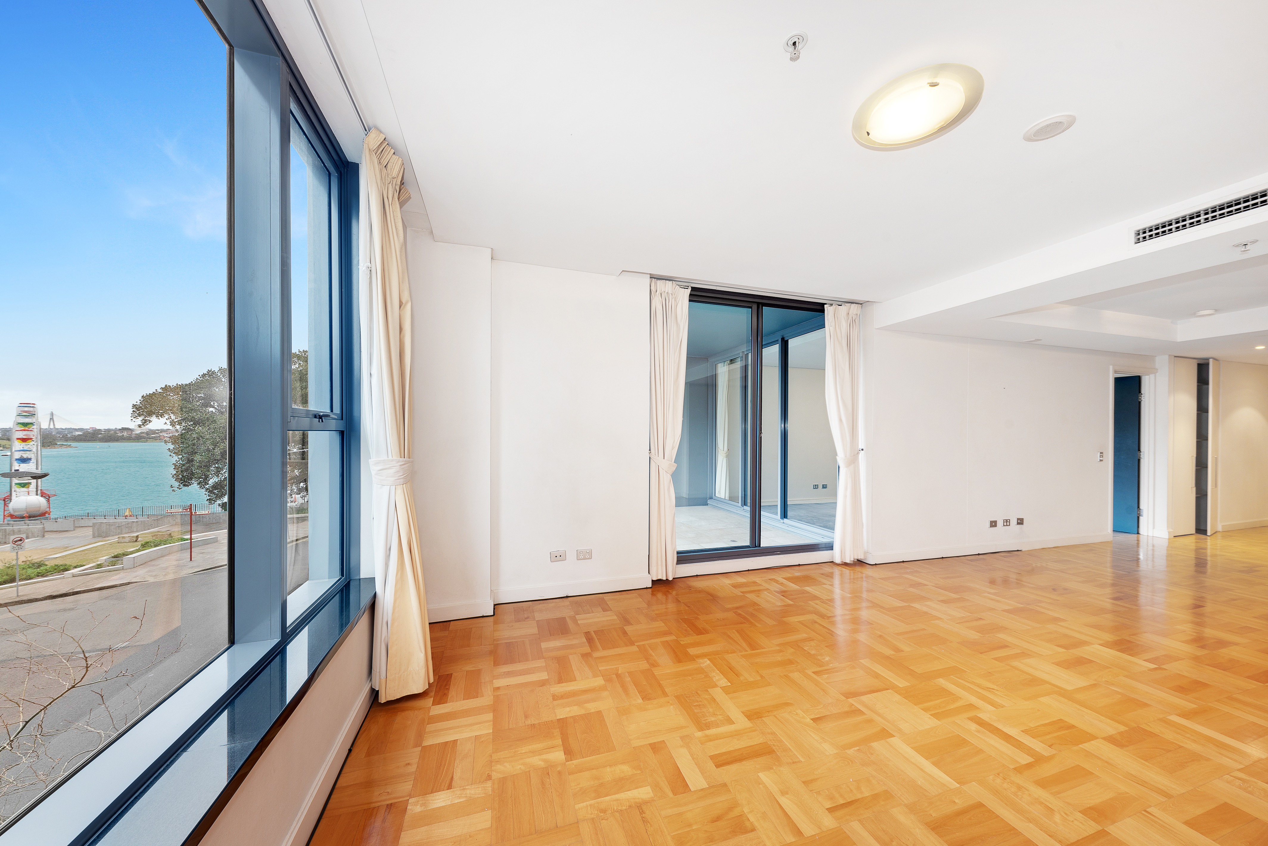 208, 2 Dind Street, Milsons Point