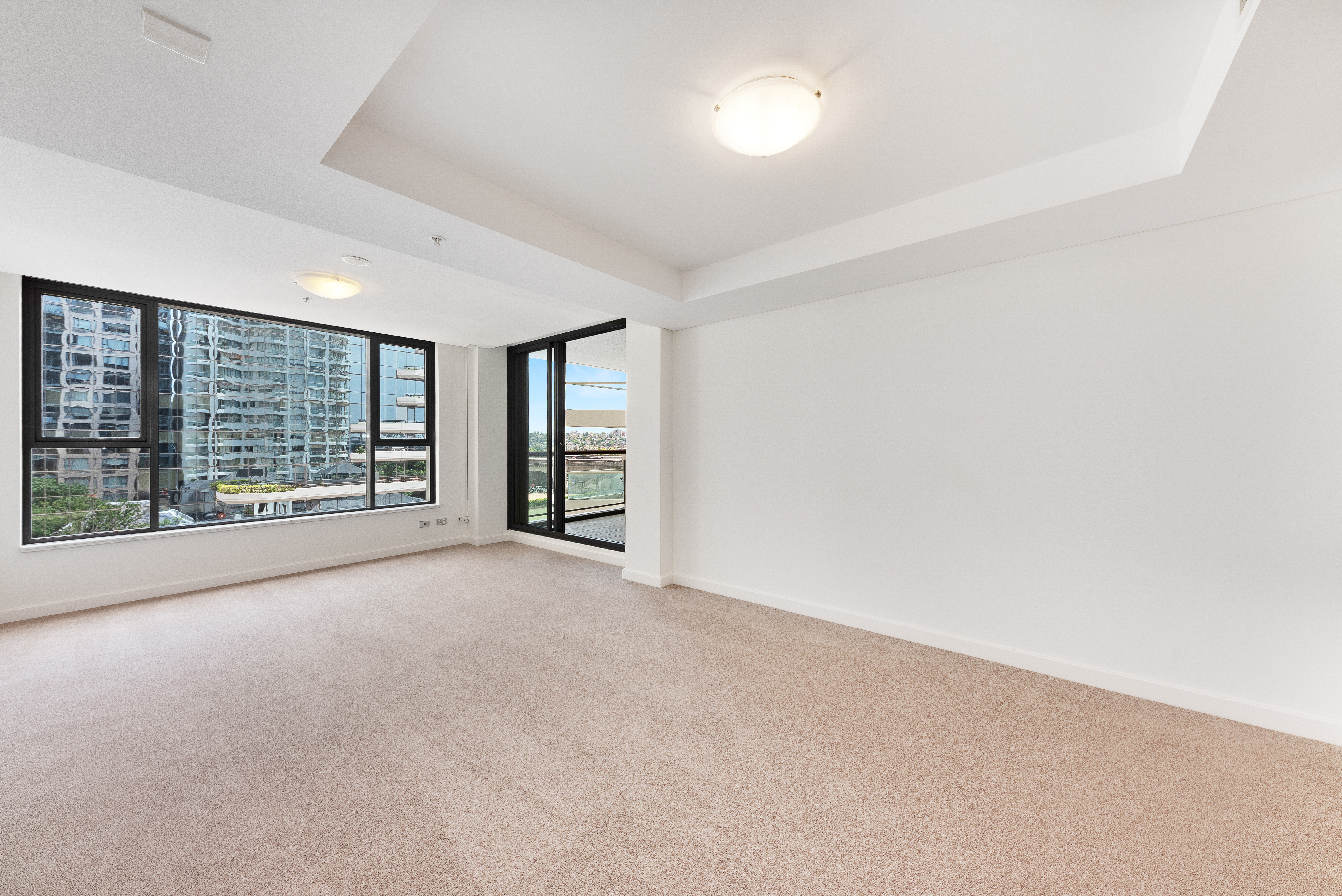 806, 2 Dind Street, Milsons Point