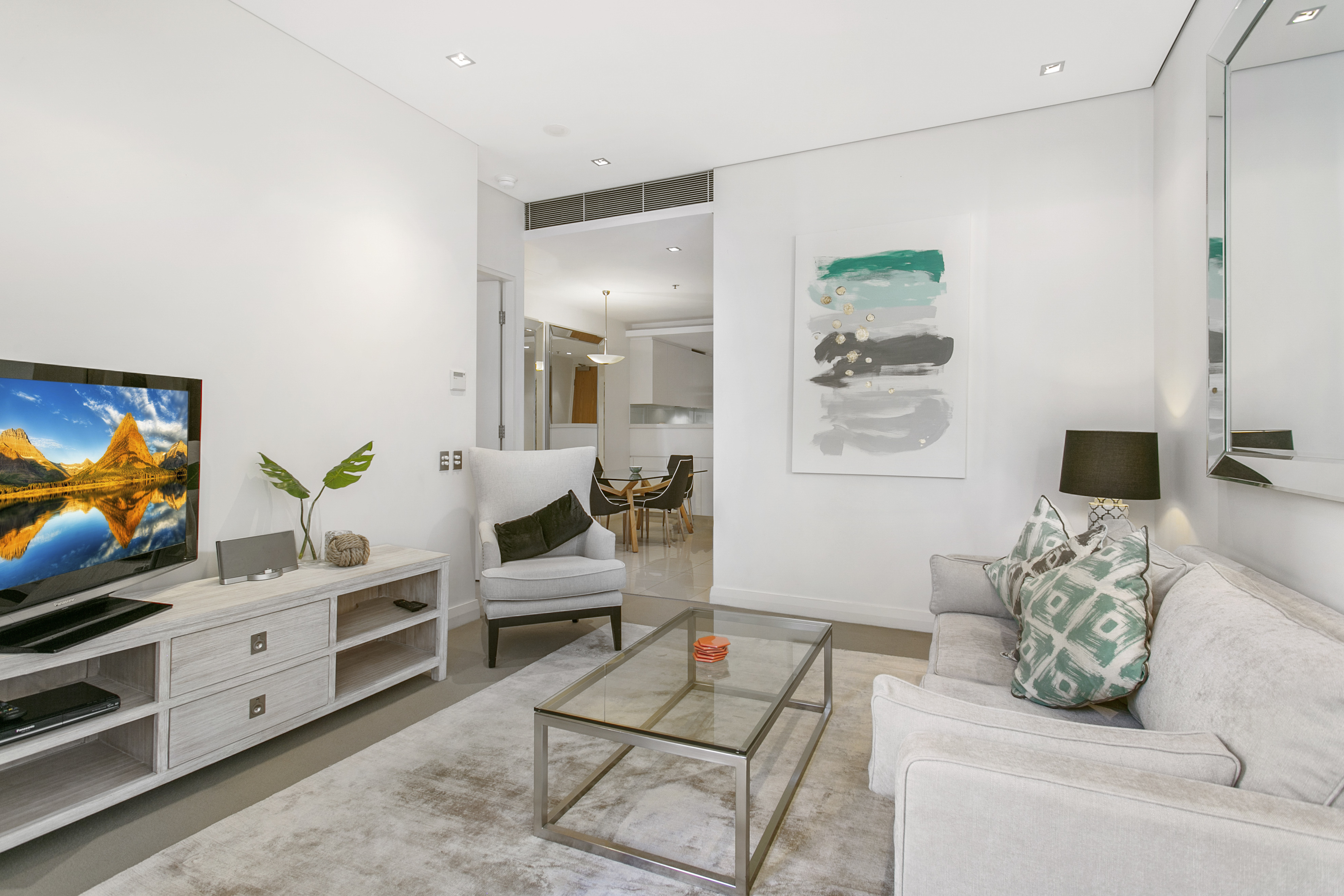Unit 708, 8 Glen St, Milsons Point