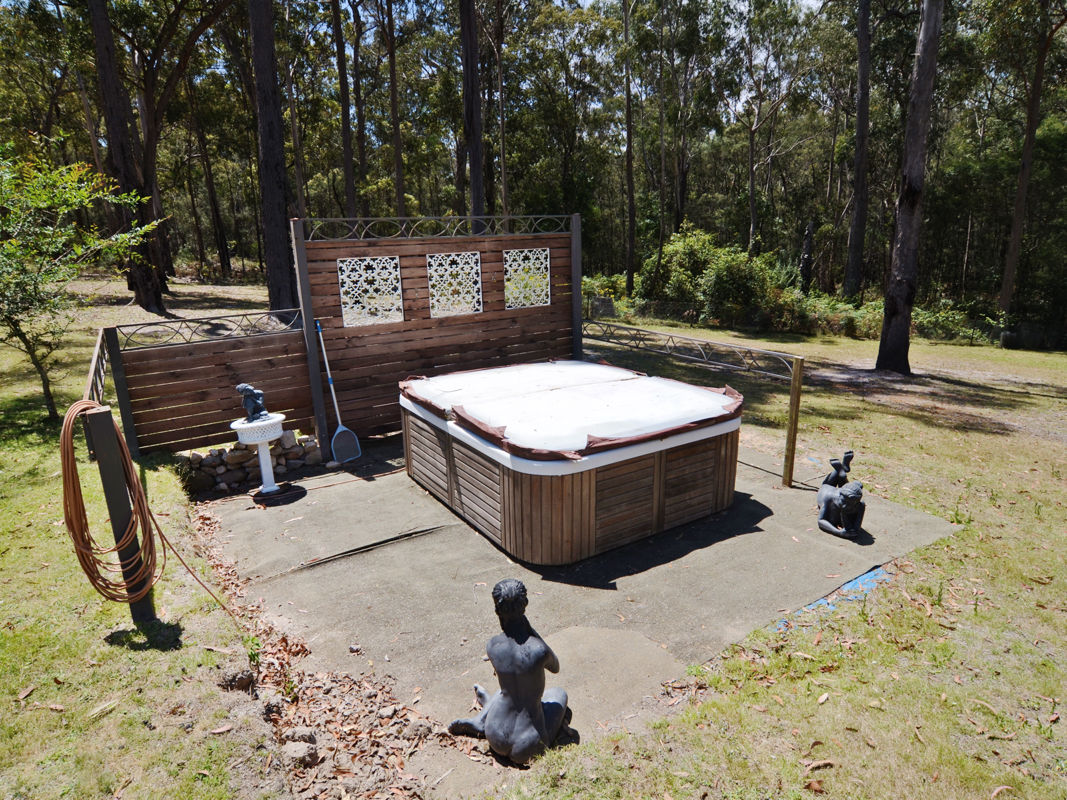 InHouse Real Estate Wolumla Wonder