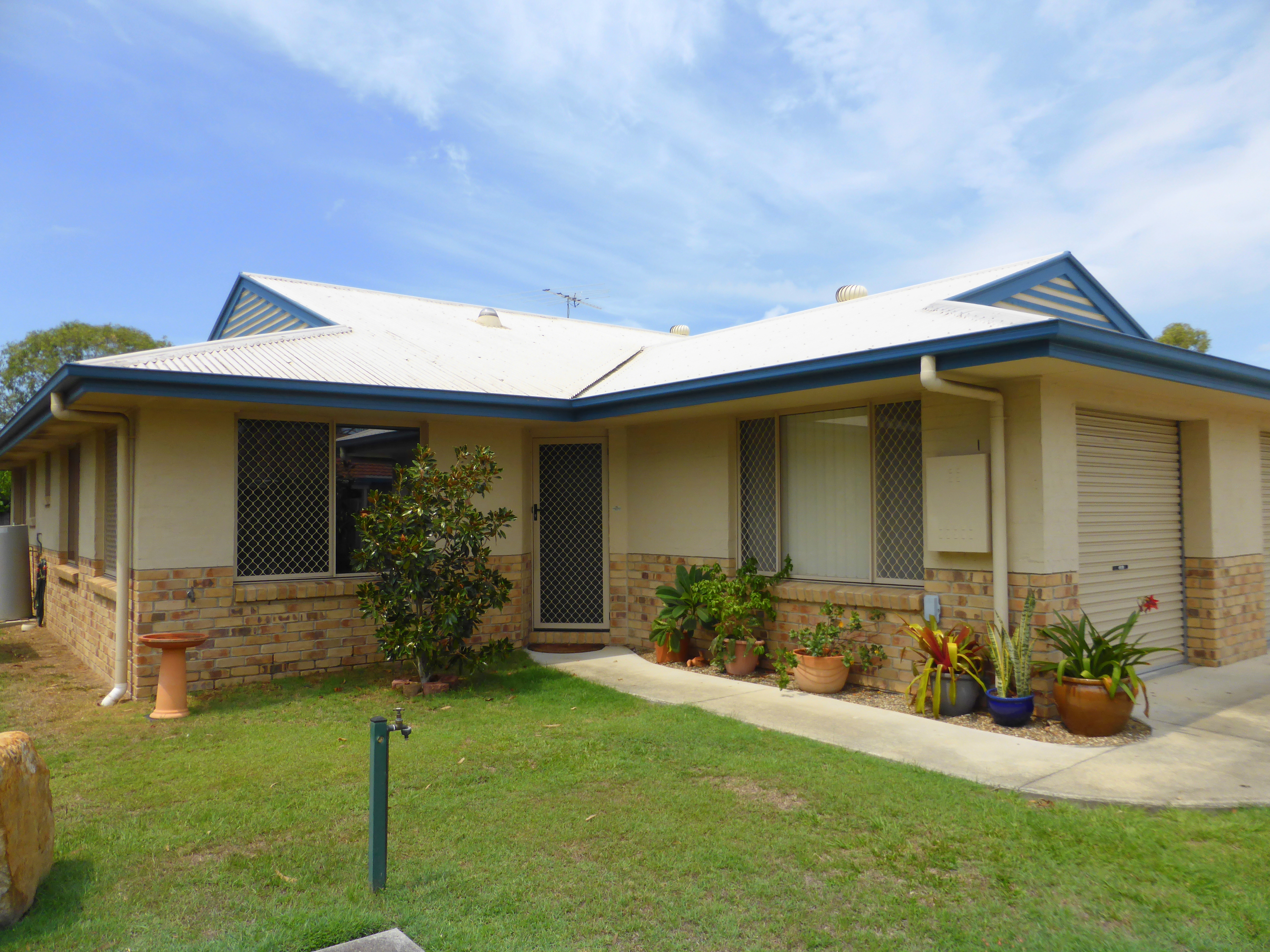 Jan Jones Real Estate MOTIVATED SELLERS IMMACULATE UNIT