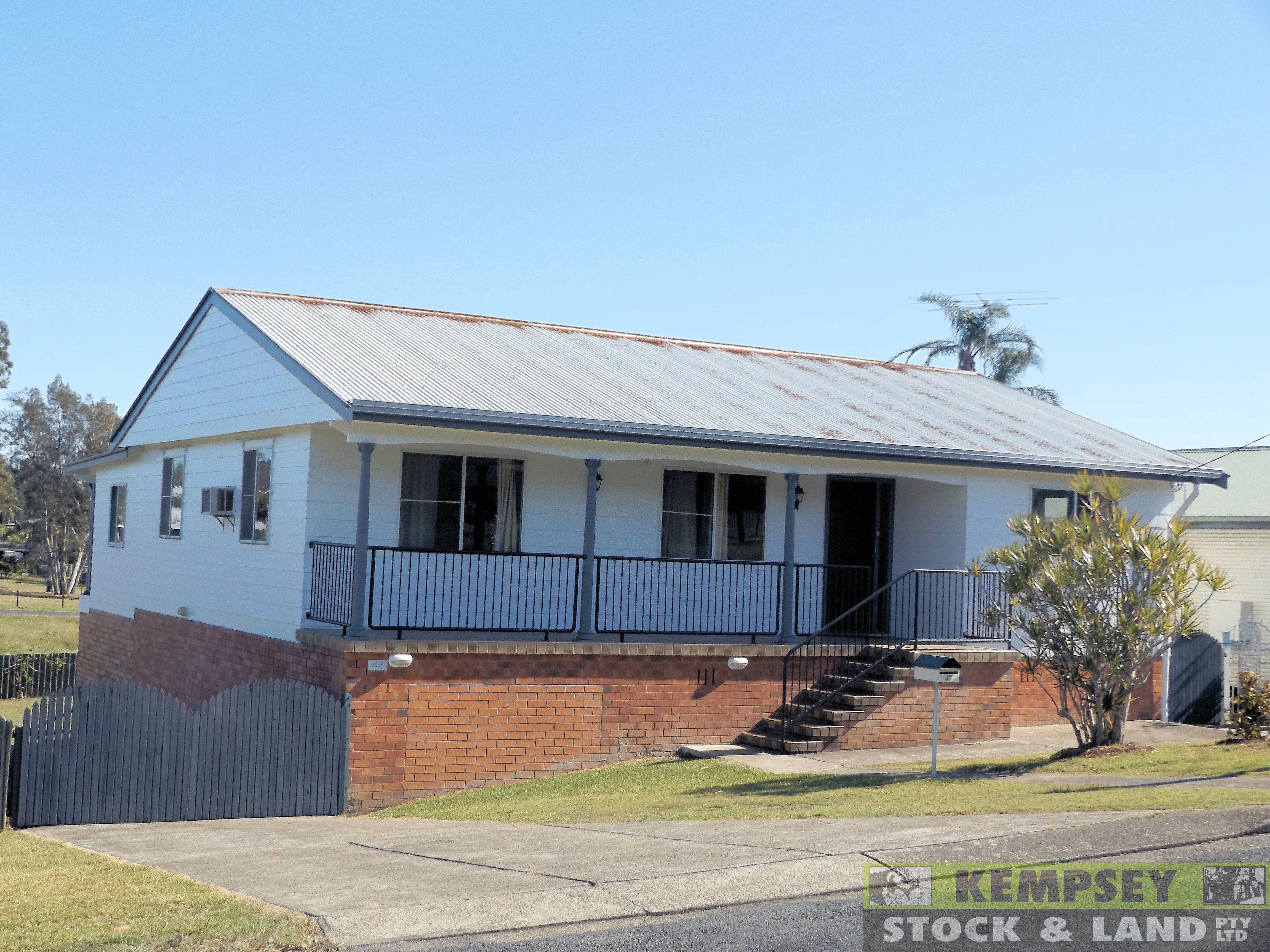 Kempsey Stock and Land Wonderful West Kempsey Home!