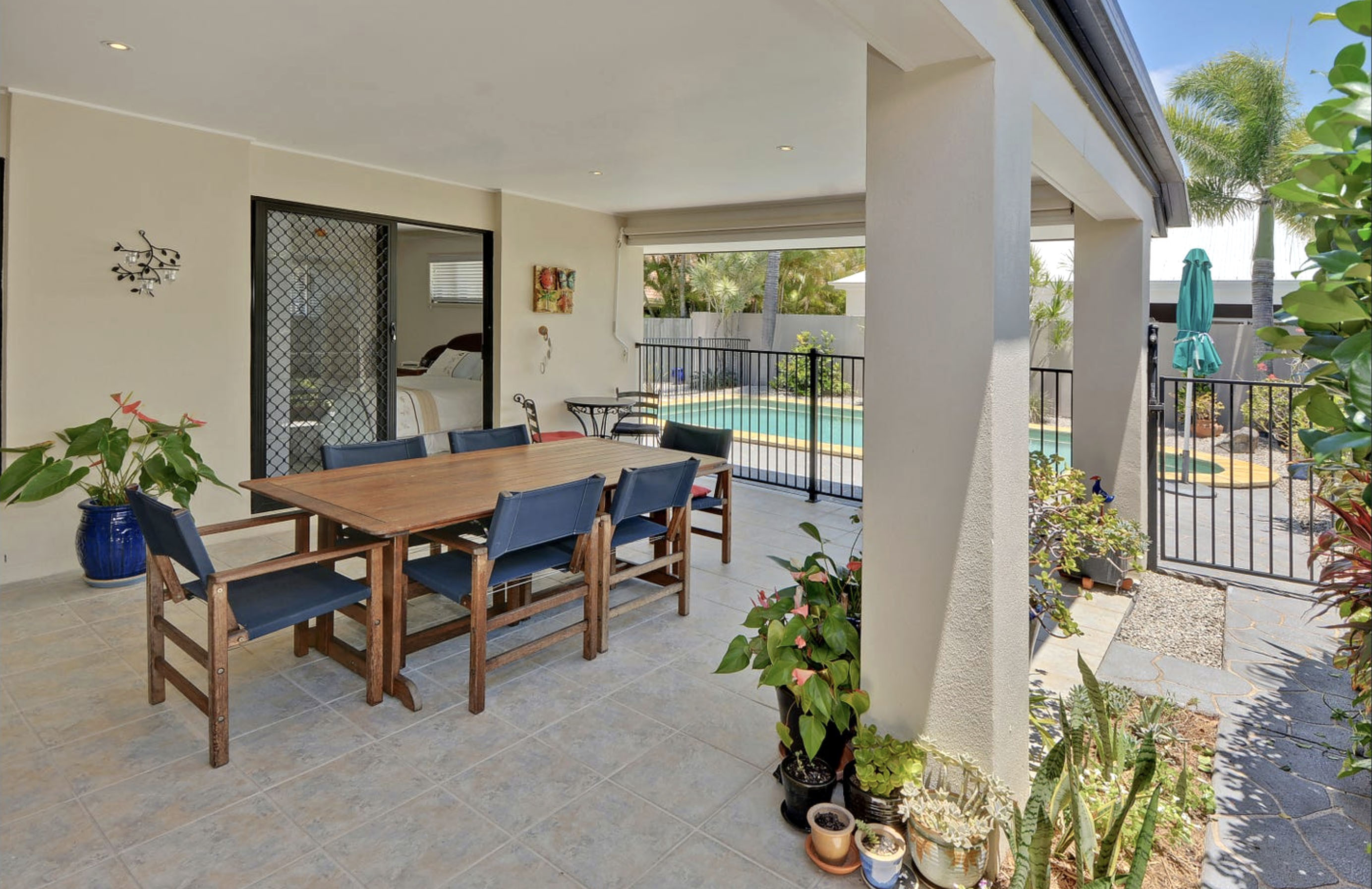 Testimonial "Perfect, professional service" Lydia Kirn Real Estate