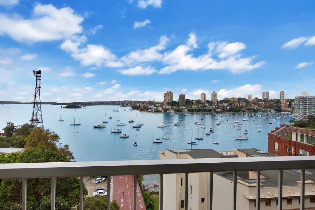 8 Macleay Street