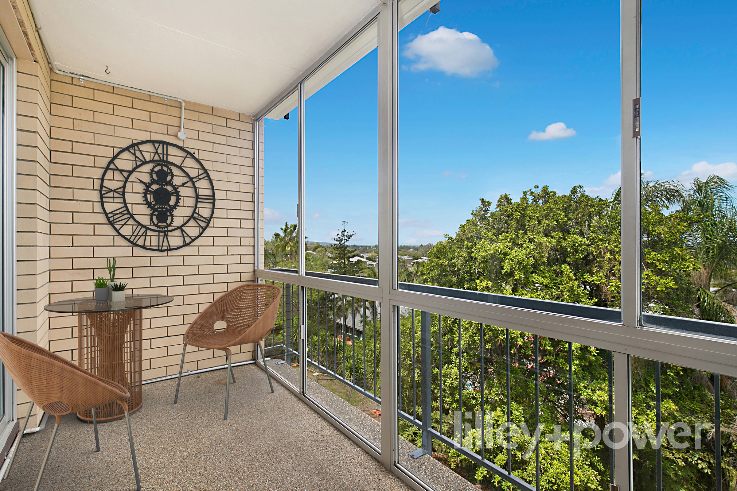 ENORMOUS LIVING AND MASTER, NEWLY RENOVATED INTERIORS, STUNNING