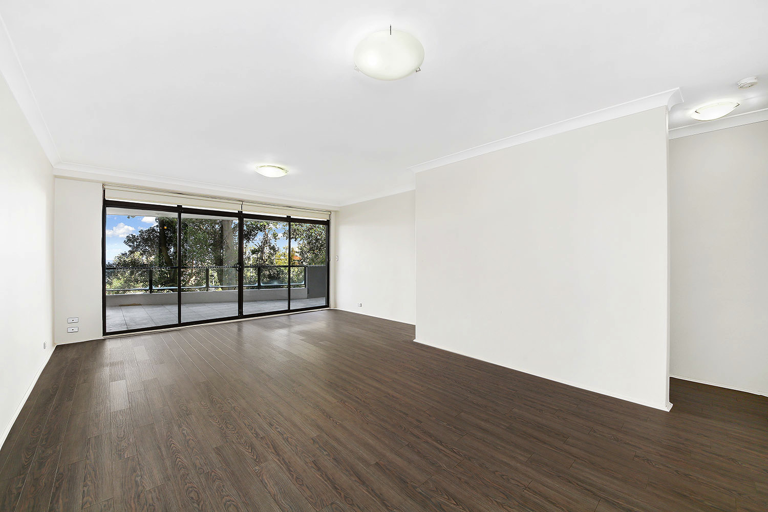 HOLDING FEE TAKEN !! HOLDING FEE TAKEN !! Lisa Steele Real Estate