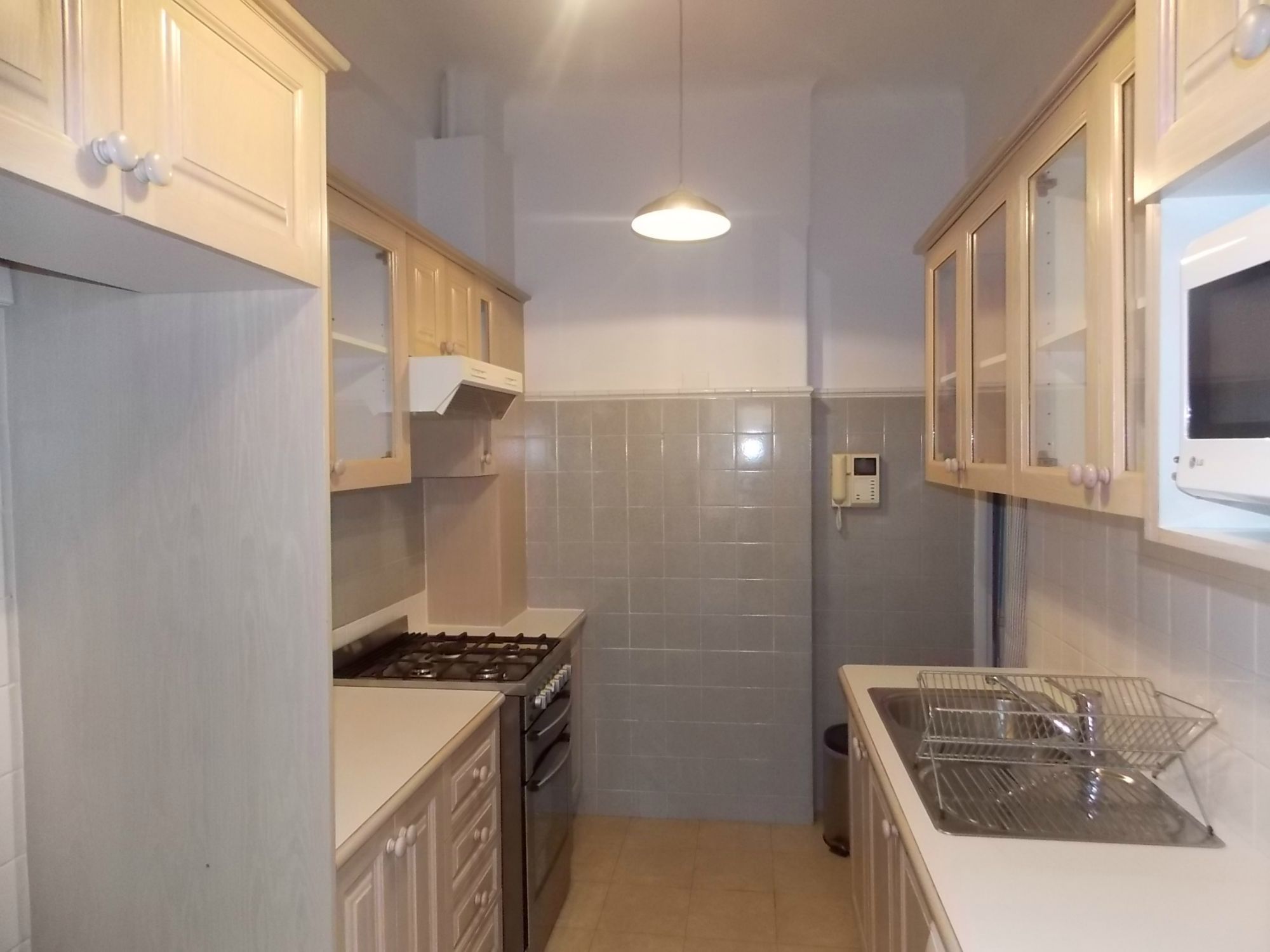 HOLDING FEE TAKEN !! HOLDING FEE TAKEN !! Lisa Steele Real Estate