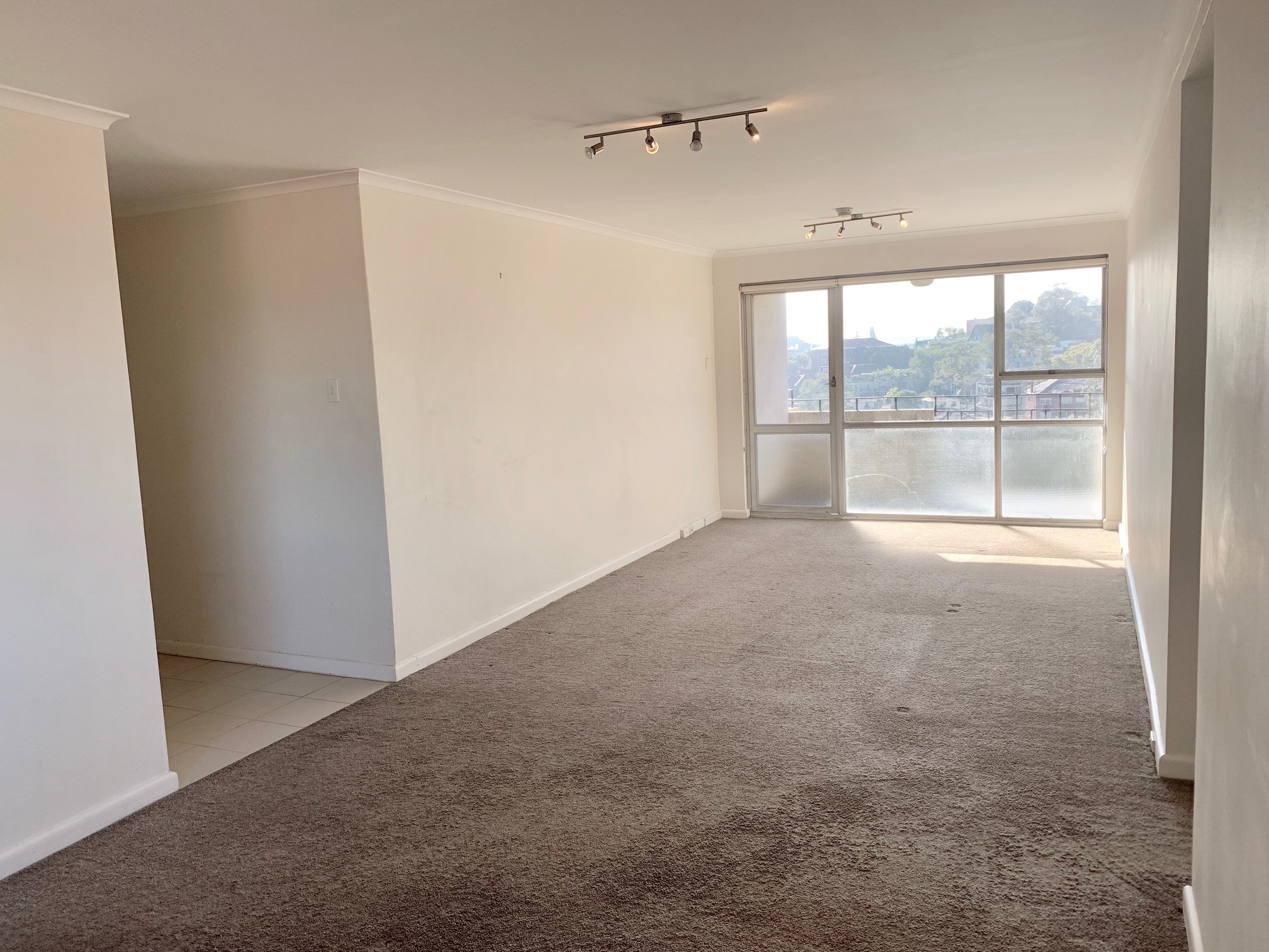 HOLDING FEE TAKEN !! HOLDING FEE TAKEN !! Lisa Steele Real Estate