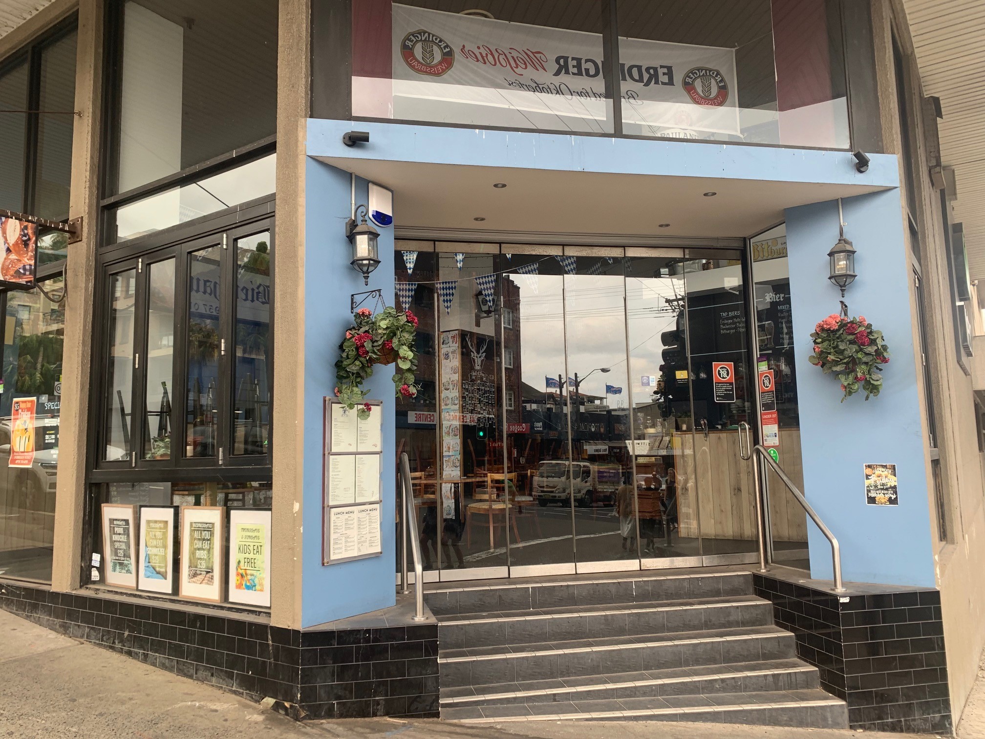 Metro Commercial COOGEE LICENSED CAFE / RESTAURANT