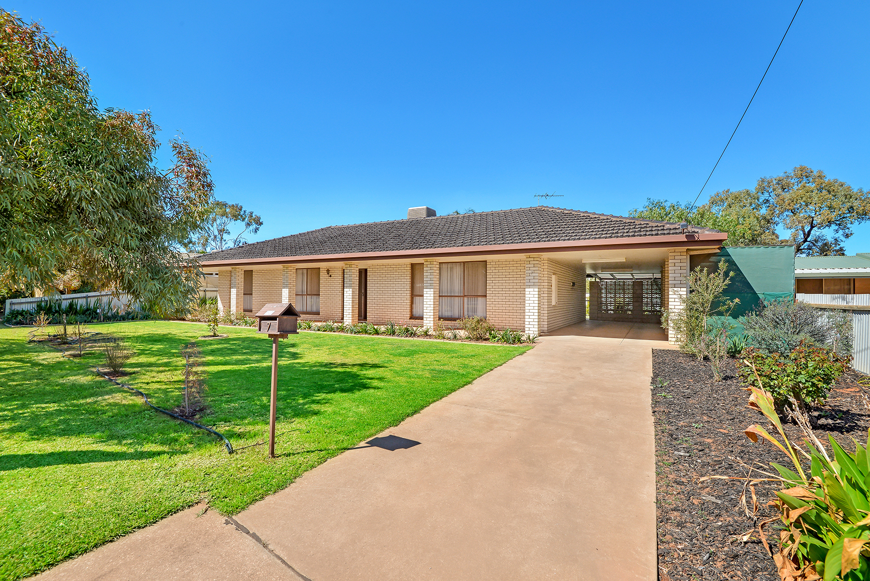 7 Merebin Ct