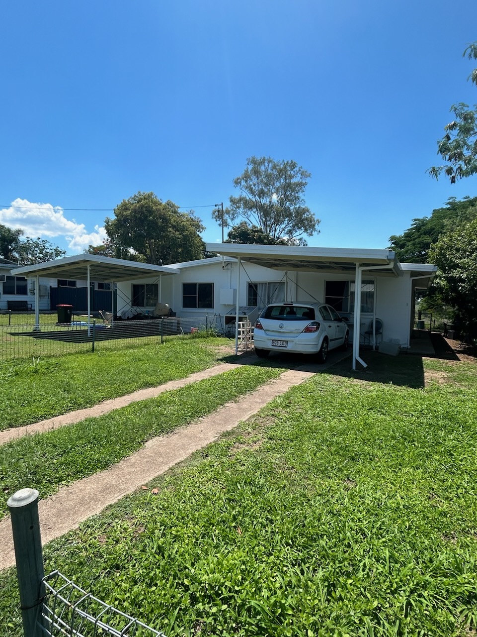 27 King St, Moura