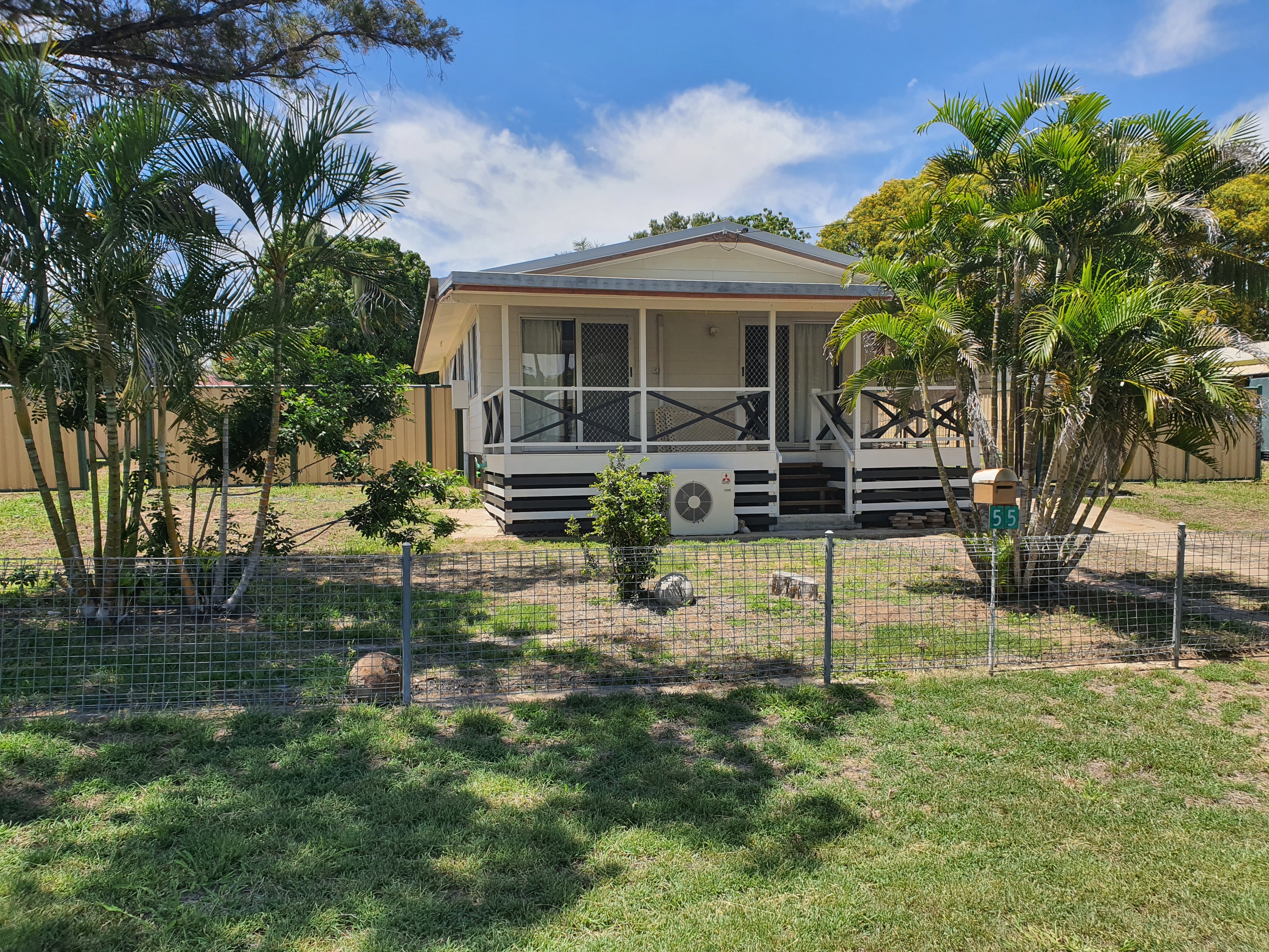Moura Real Estate Good House Good Price