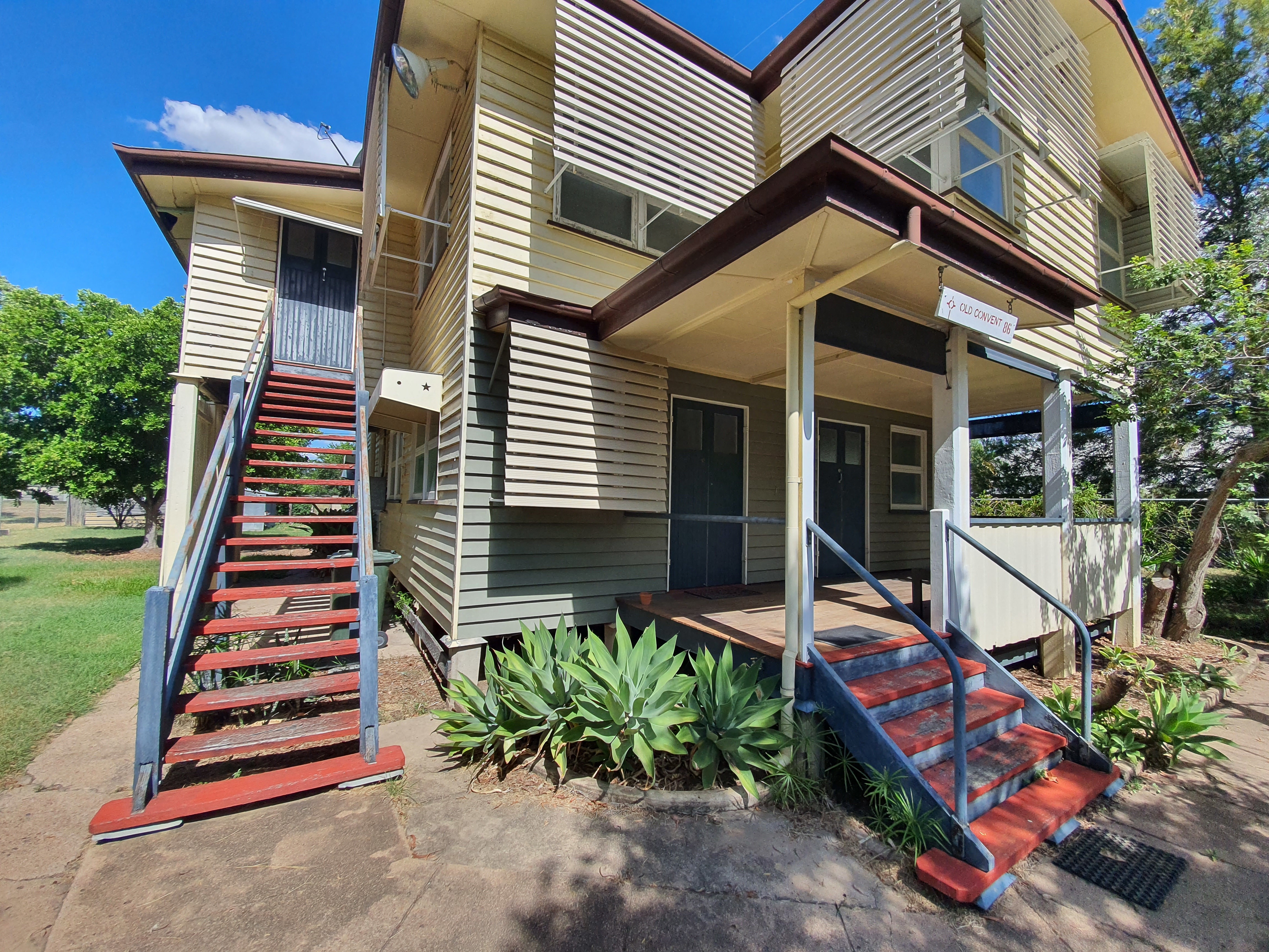 86 The Boulevard, Theodore