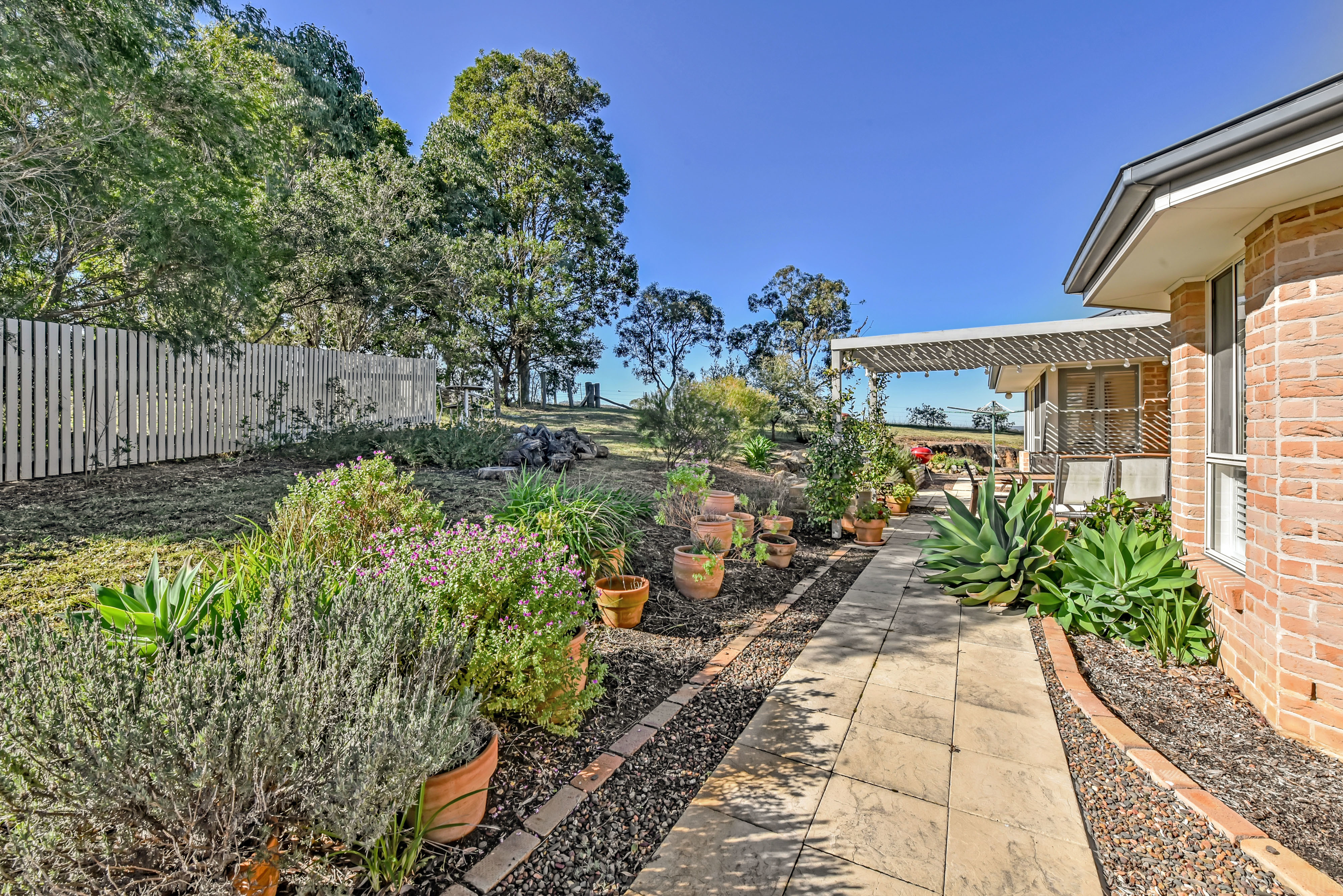 Musgrove Realty 'Highgrove' A Boutique Acreage with Magnificent Views