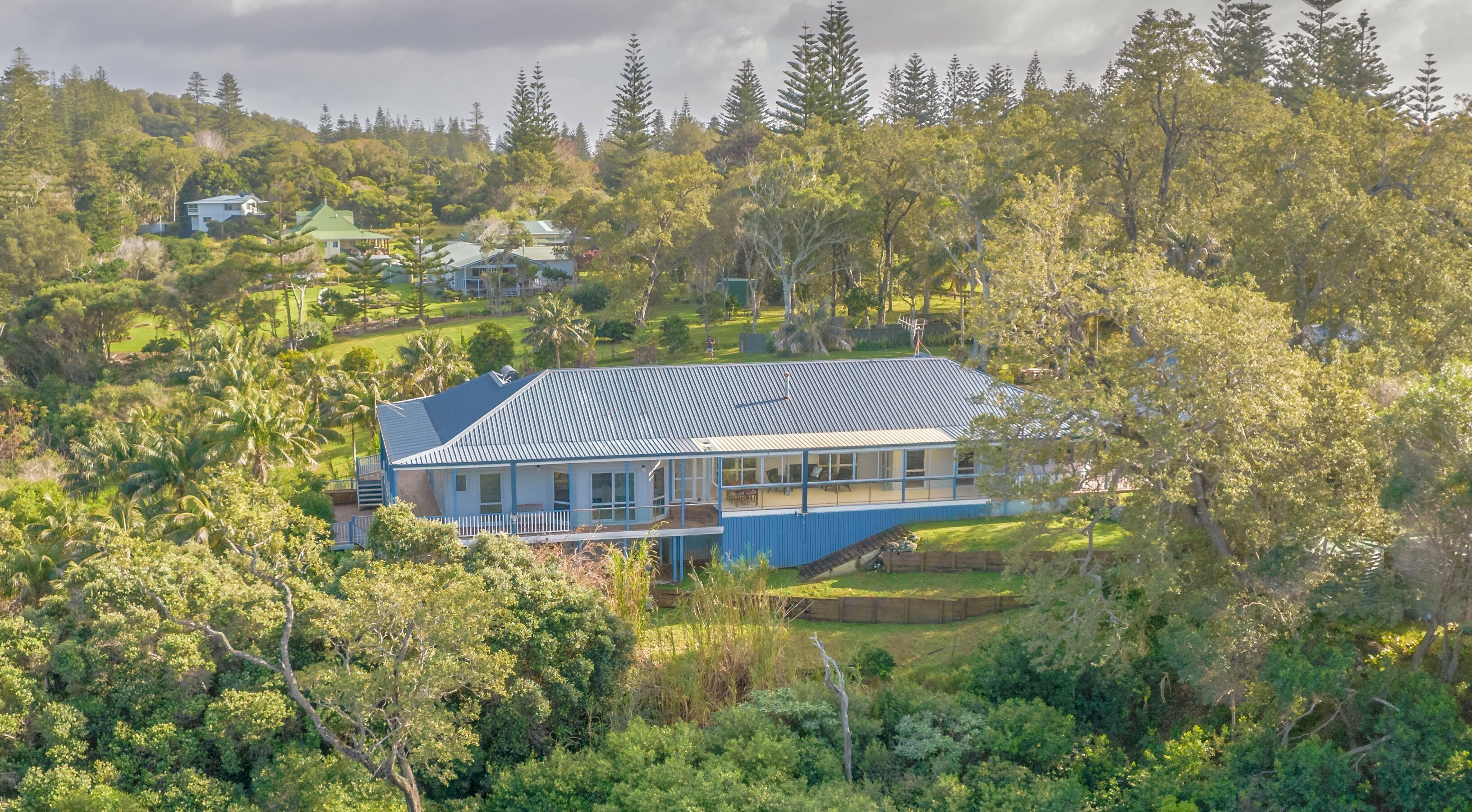 Norfolk Island Real Estate Stunning Estatelike Property with Views