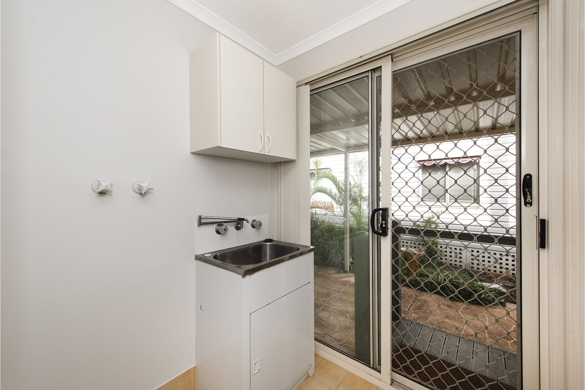 Riverside Gardens Estate Site 176 Relocatable Living