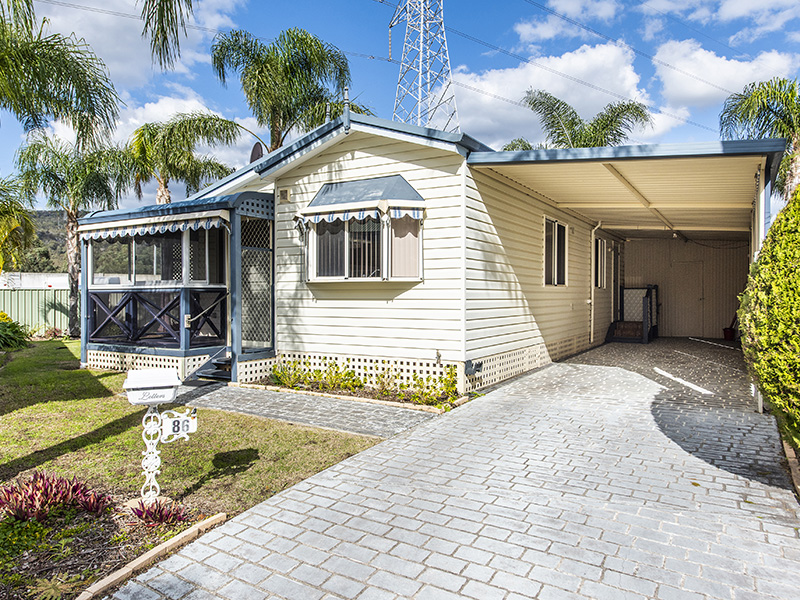 Riverside Gardens Estate Site 86 Relocatable Living