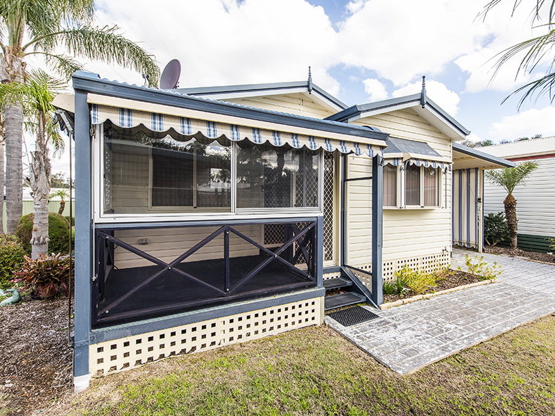 Riverside Gardens Estate Site 86 Relocatable Living