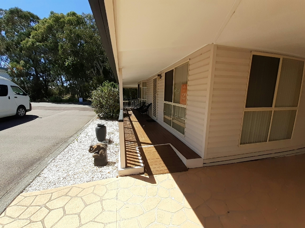 SPACIOUS HOME ON CORNER BLOCK Relocatable Living