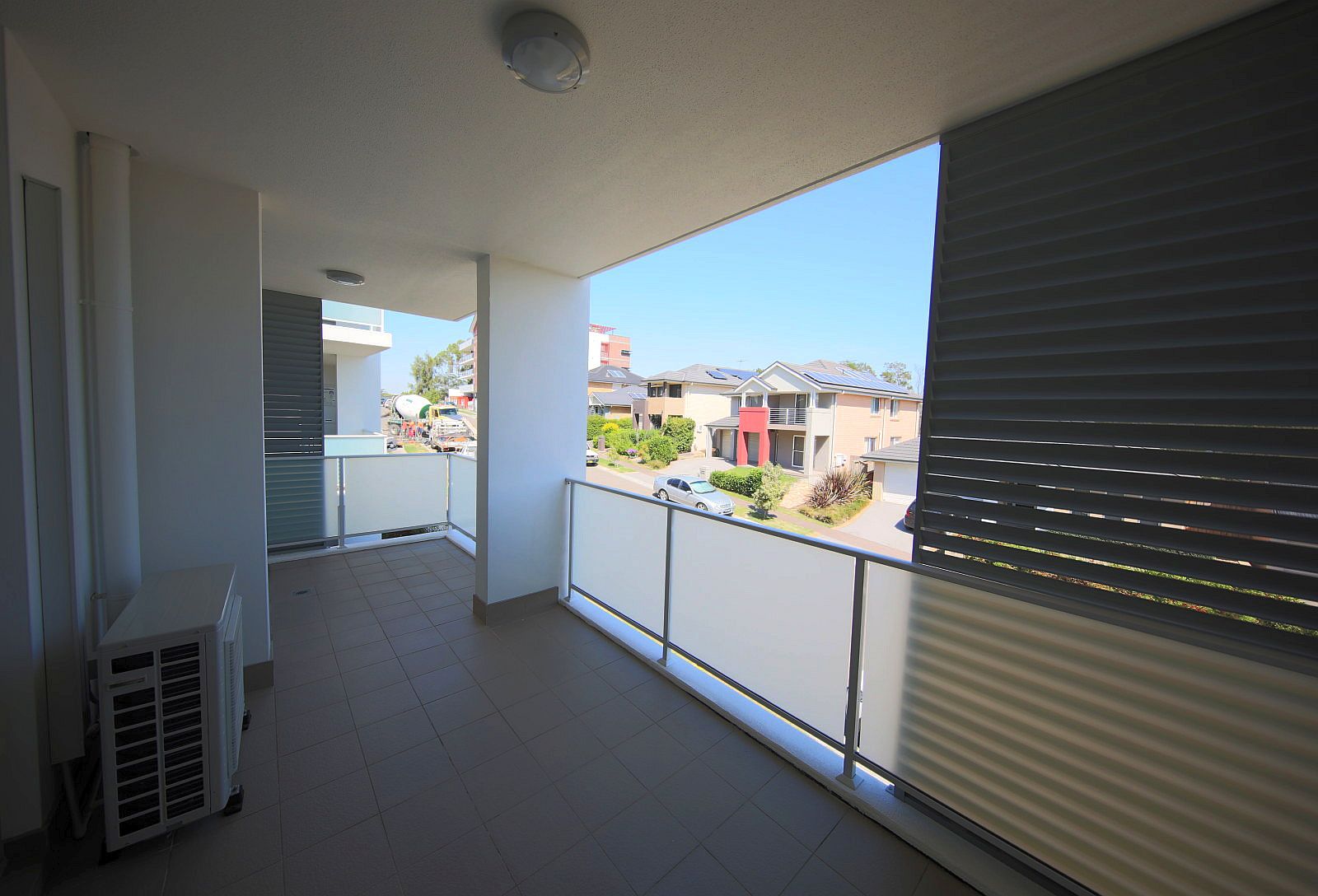 MACARTHUR GARDENS LUXURIOUS Reside Real Estate