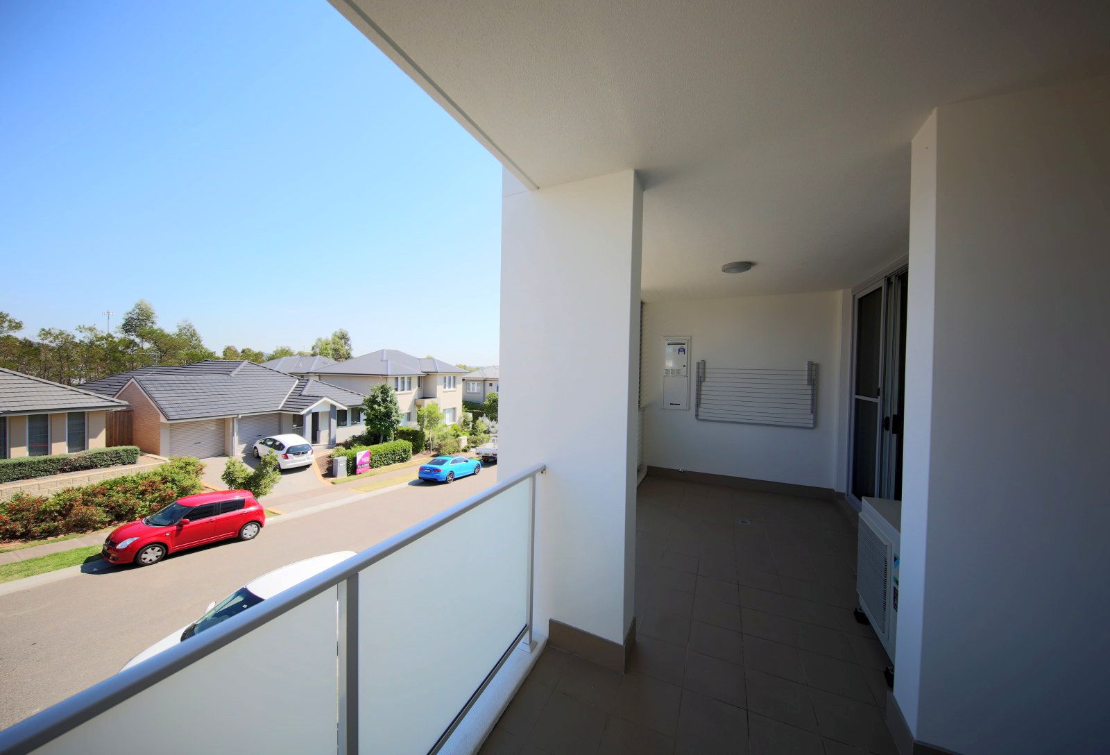 MACARTHUR GARDENS LUXURIOUS Reside Real Estate