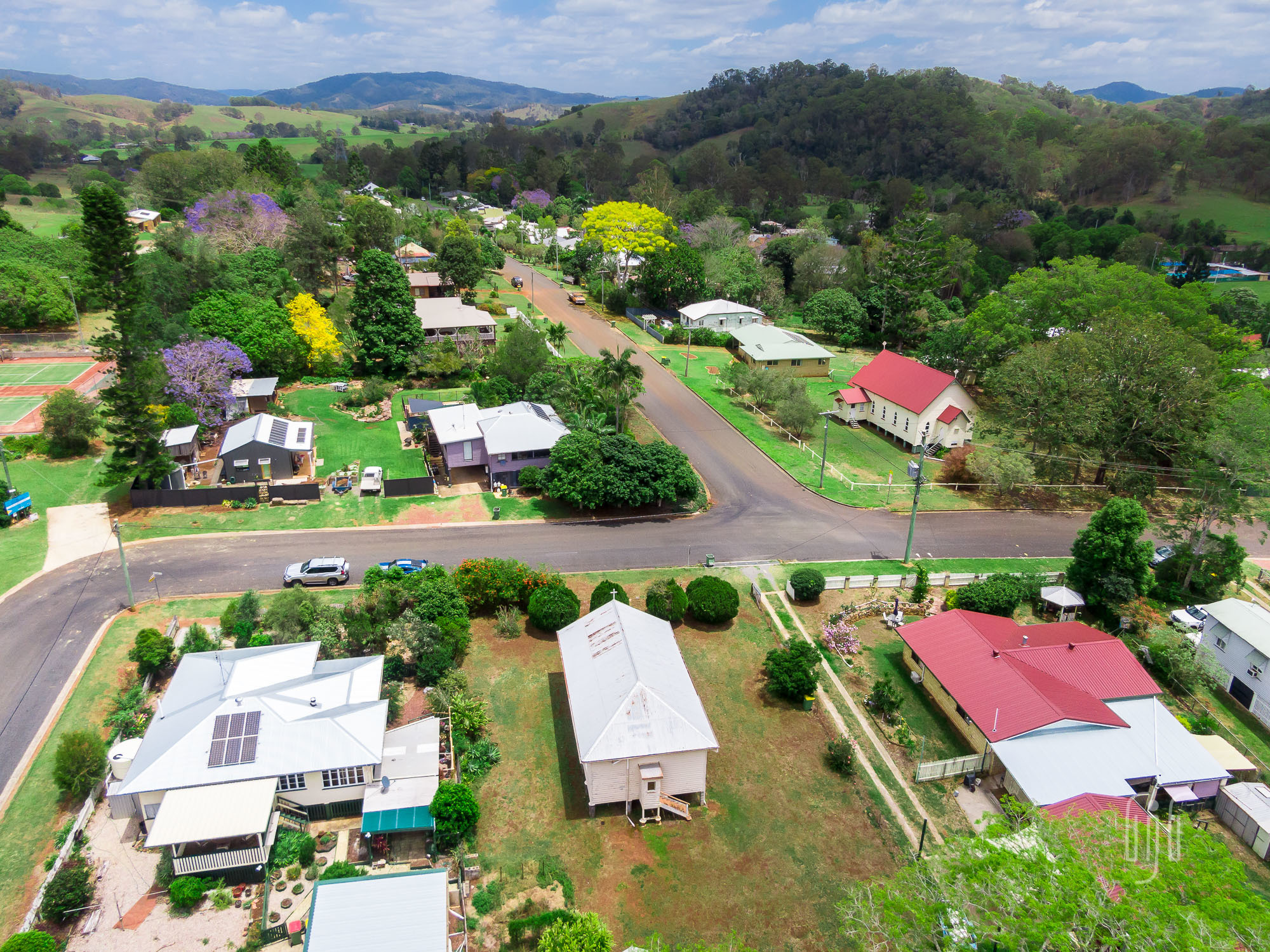 Ron Jeffery Realty KANDANGA CHURCH!