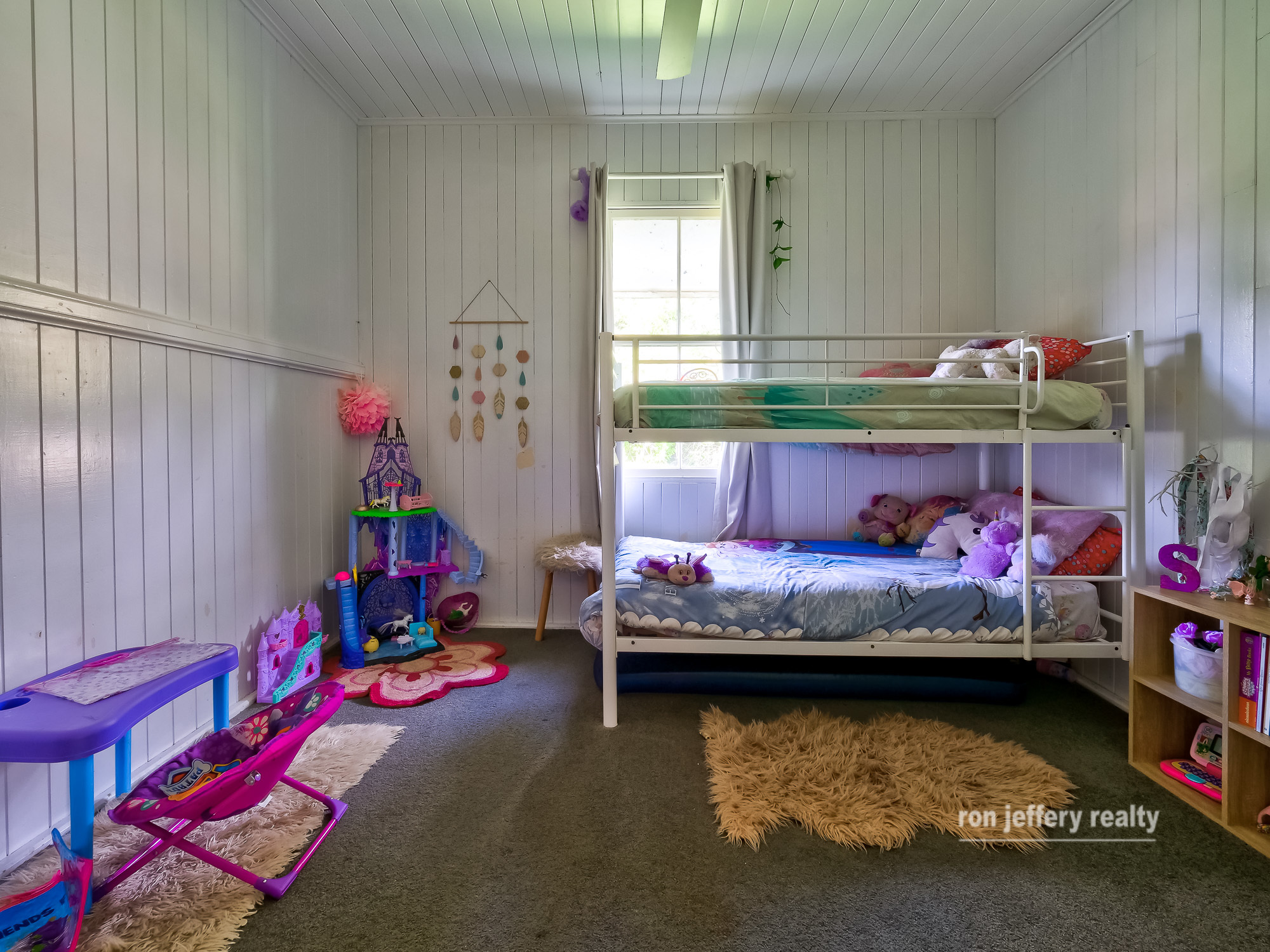 Ron Jeffery Realty COTTAGE FOR LEASE IN KANDANGA VILLAGE!