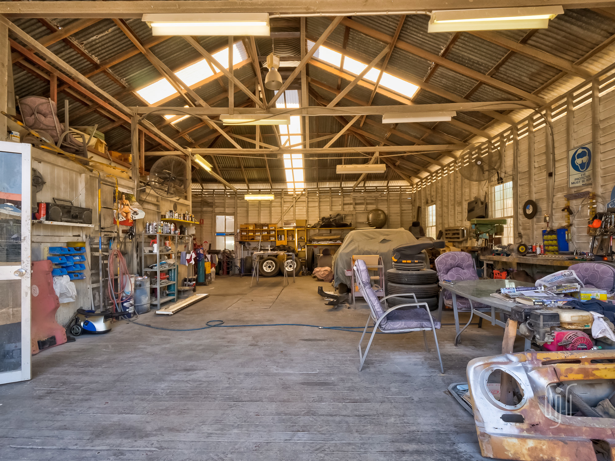 Ron Jeffery Realty KENILWORTH GARAGE