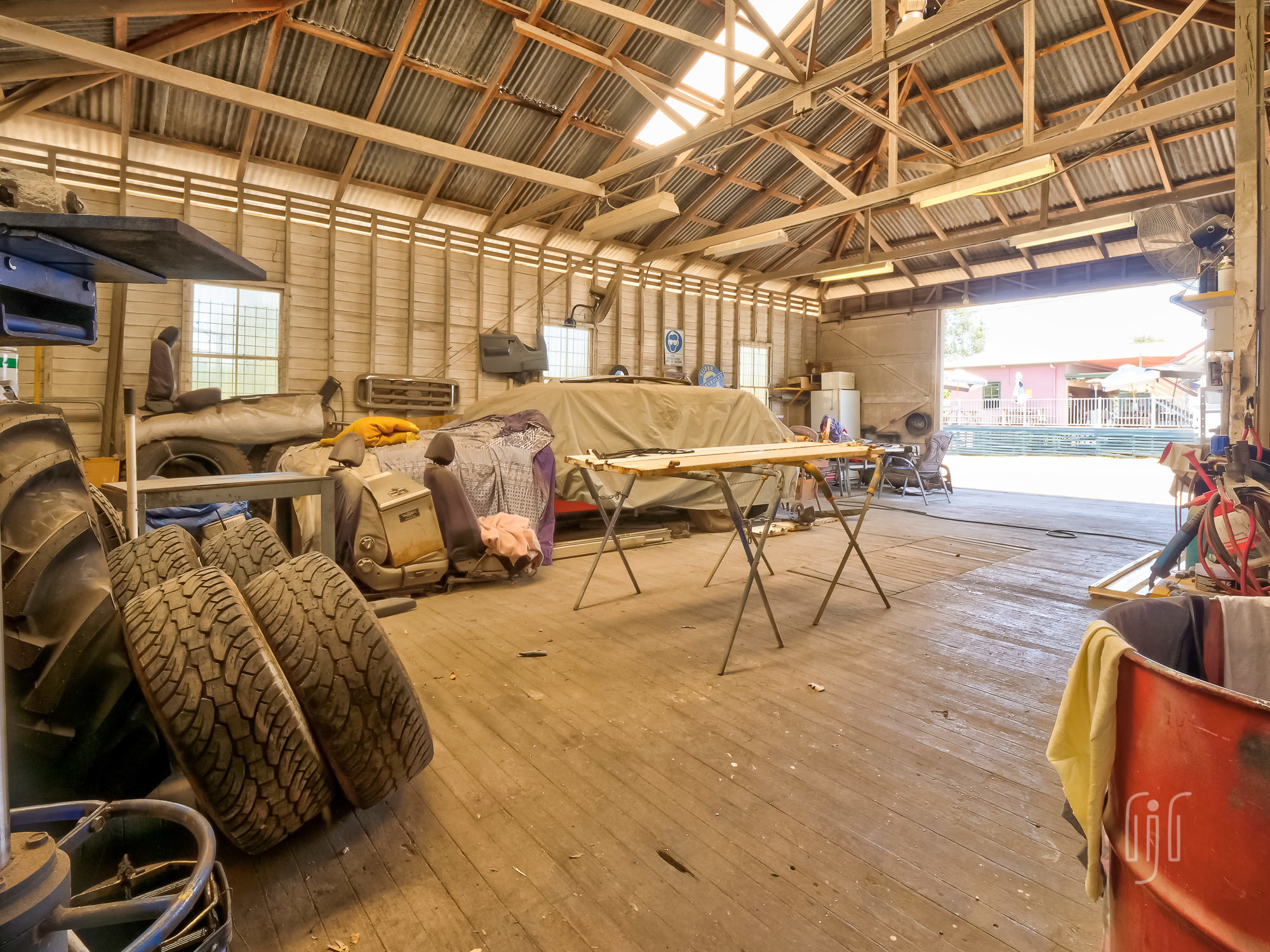 Ron Jeffery Realty KENILWORTH GARAGE