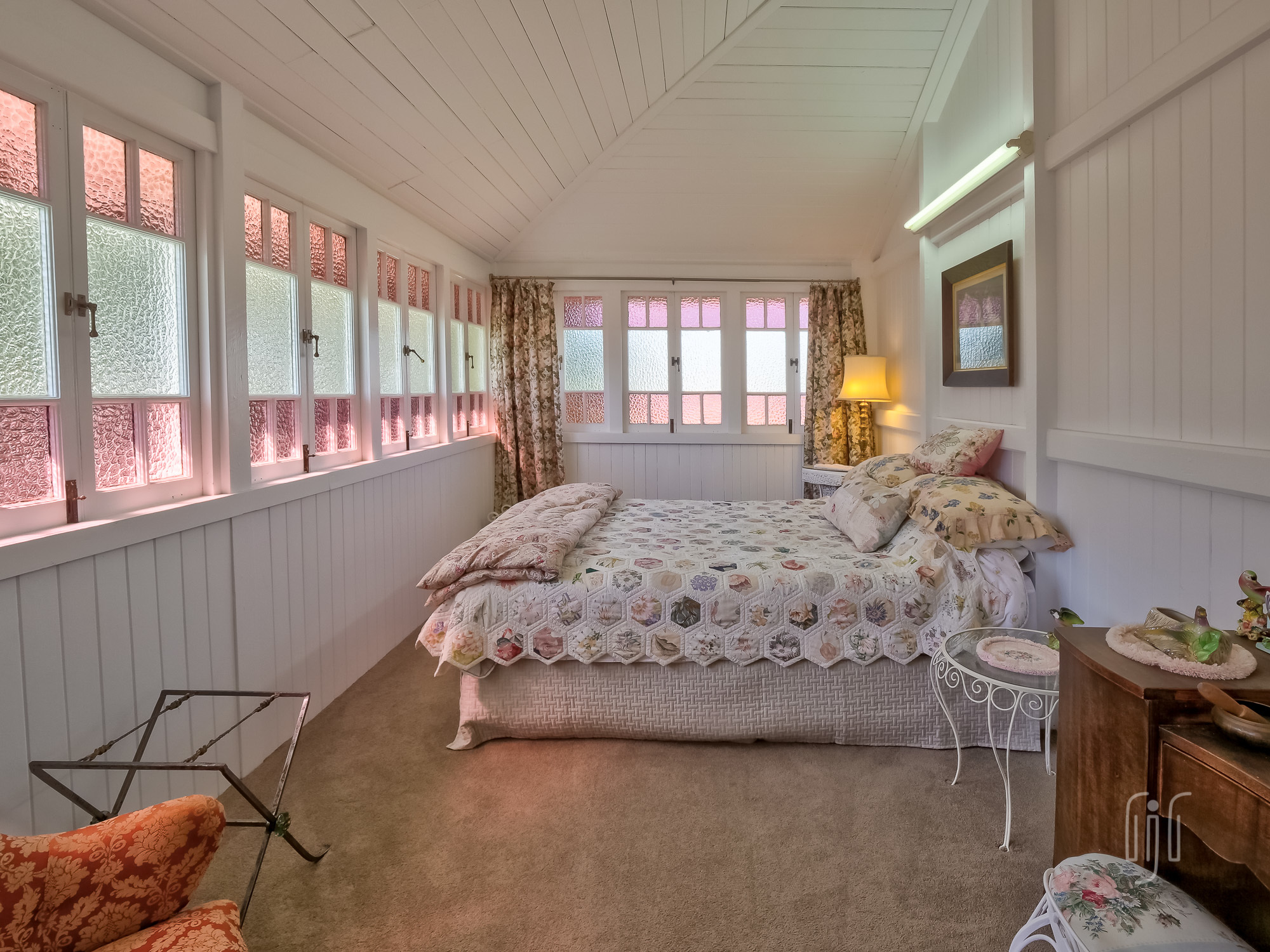 Ron Jeffery Realty KENILWORTH HOUSE