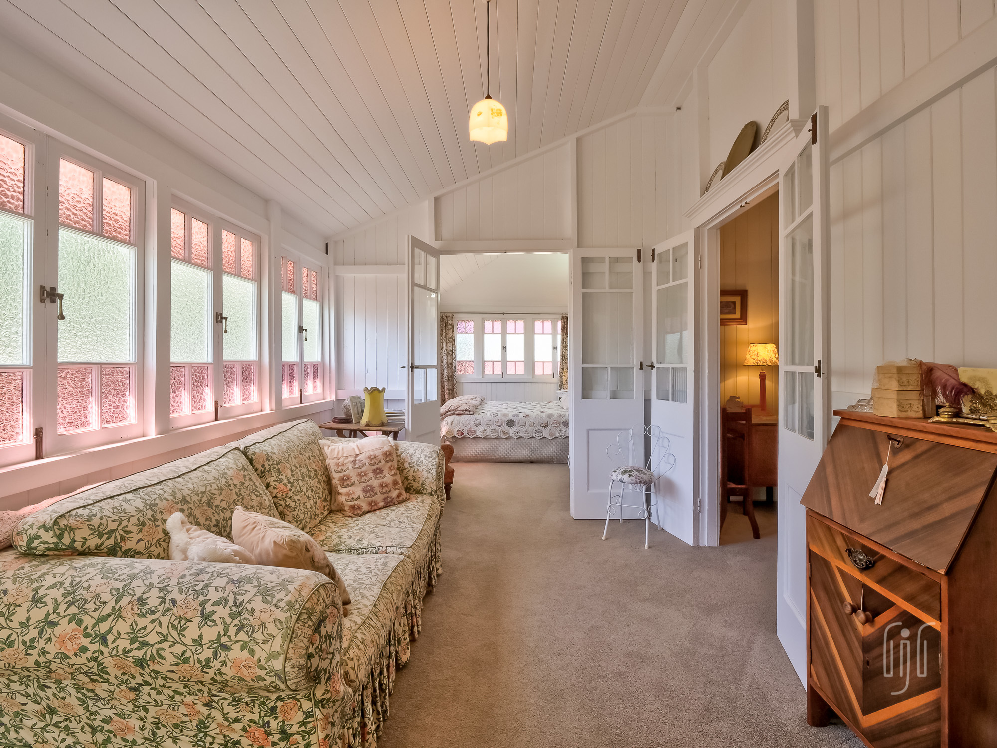 Ron Jeffery Realty KENILWORTH HOUSE