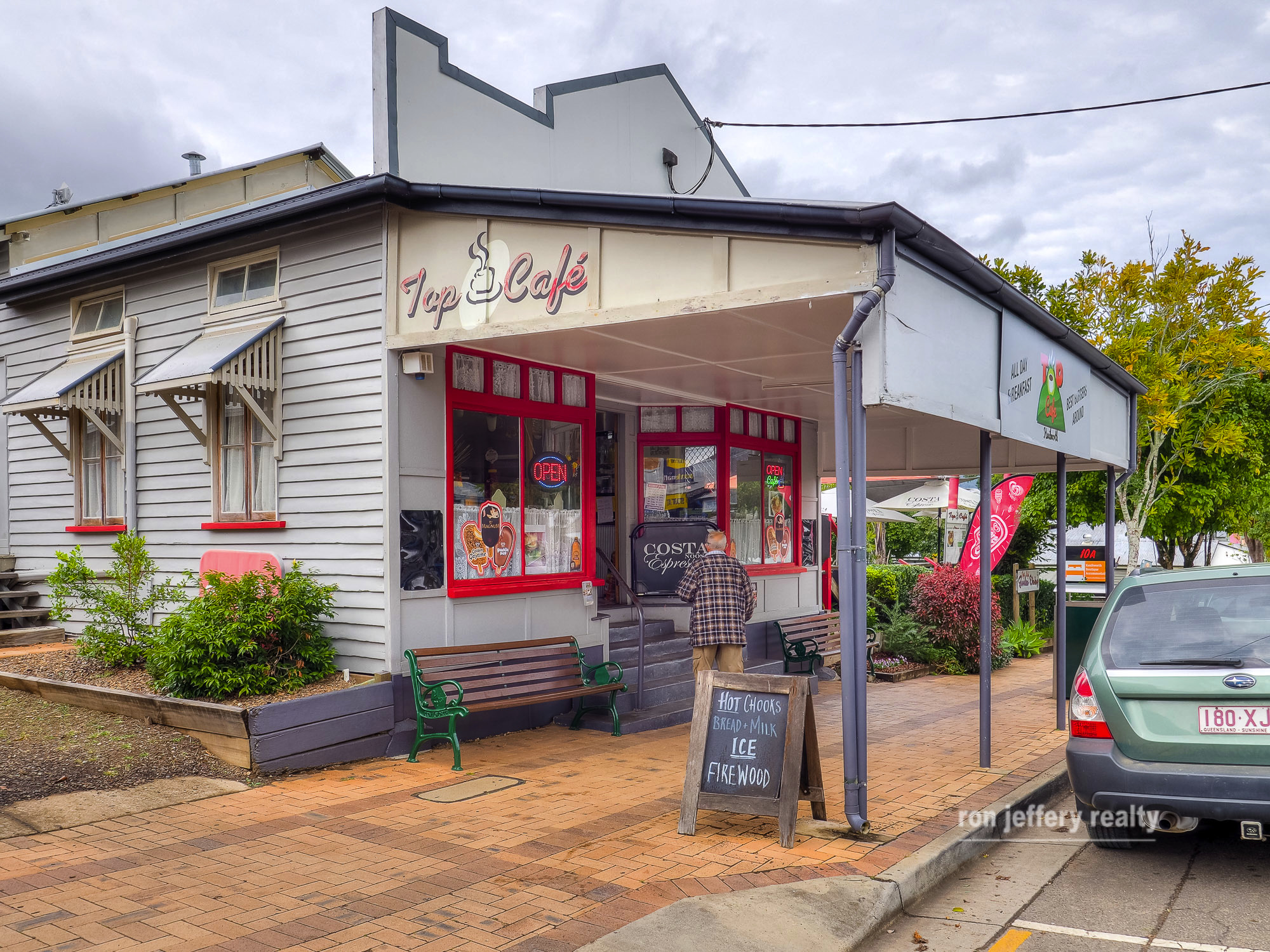 Ron Jeffery Realty TOP CAFE KENILWORTH QLD