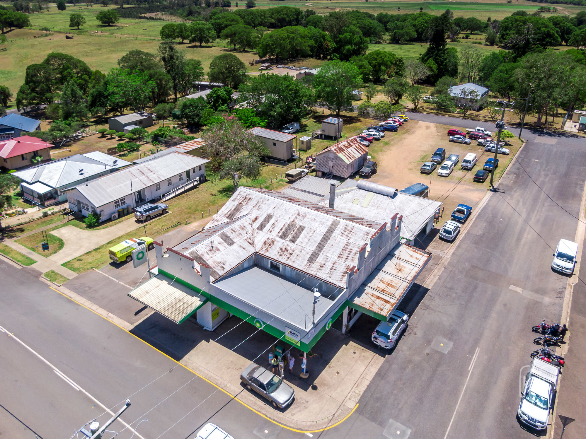 Ron Jeffery Realty KENILWORTH GARAGE