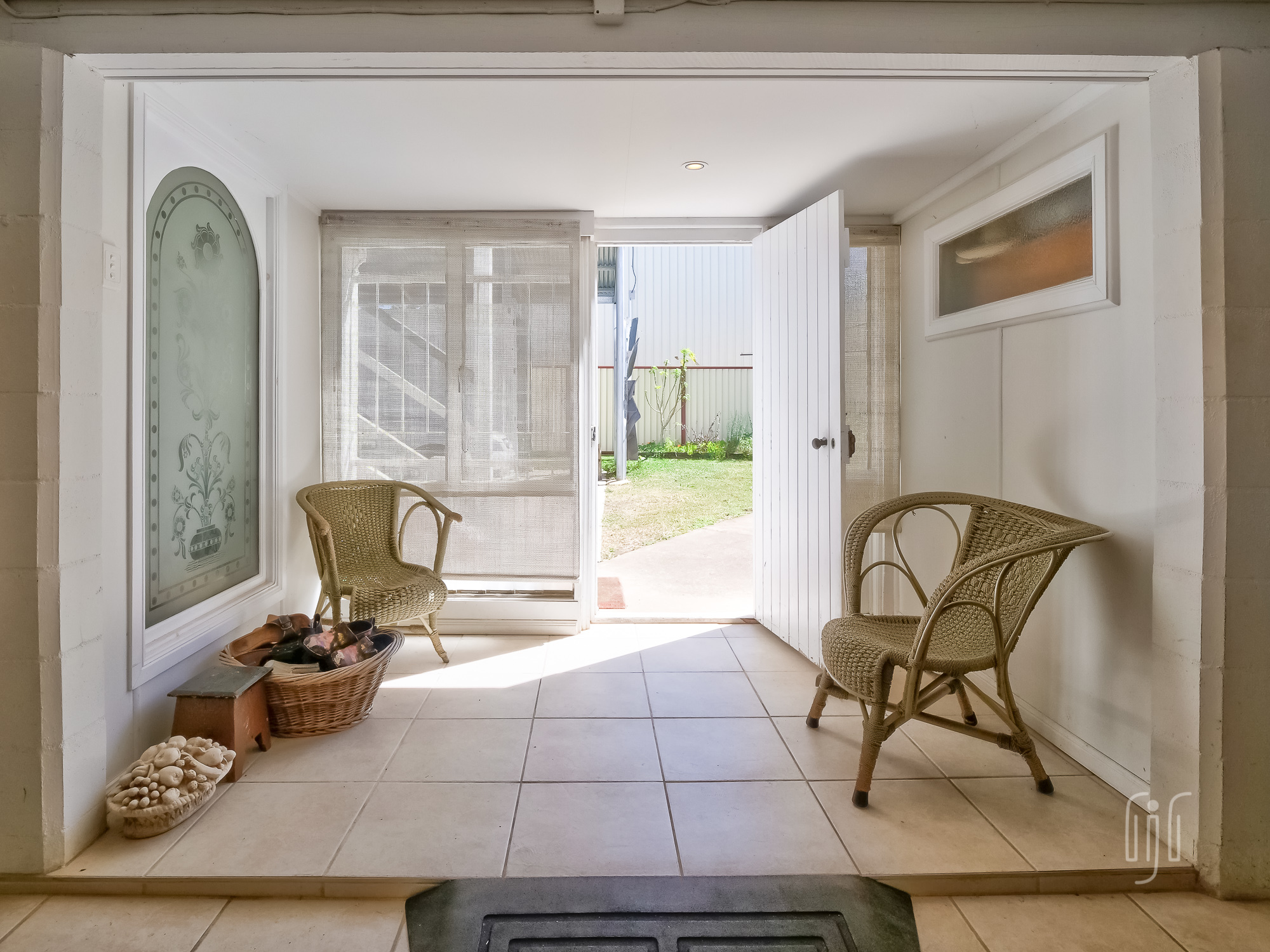 Ron Jeffery Realty KENILWORTH HOUSE