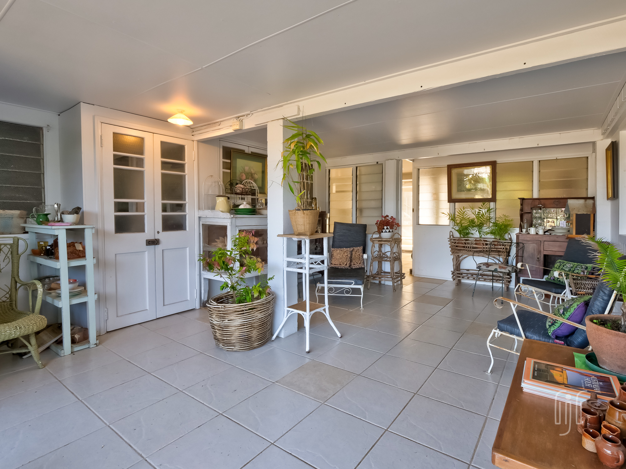 Ron Jeffery Realty KENILWORTH HOUSE